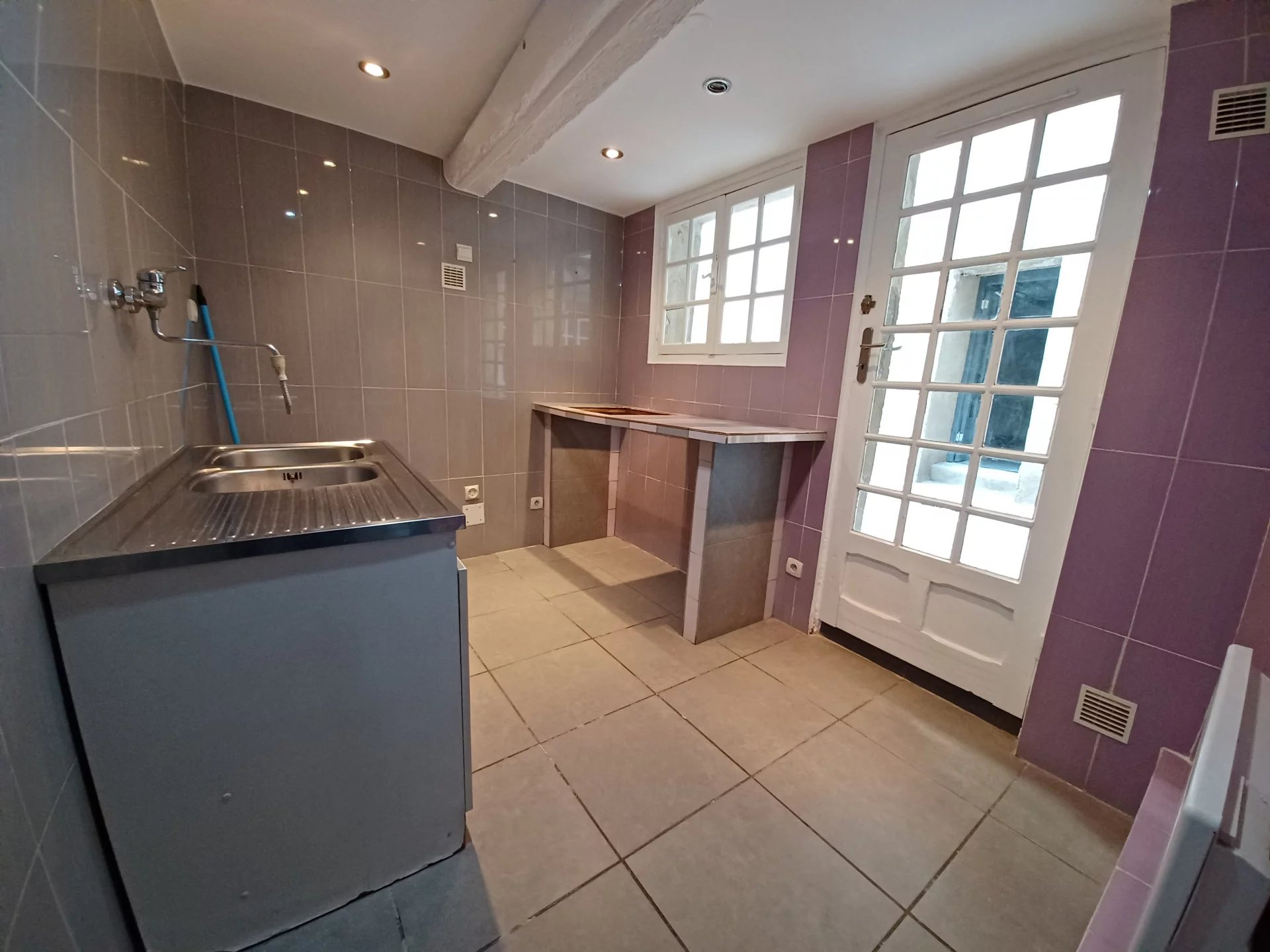 Location Appartement BEAUCAIRE surface habitable de 55 m²
