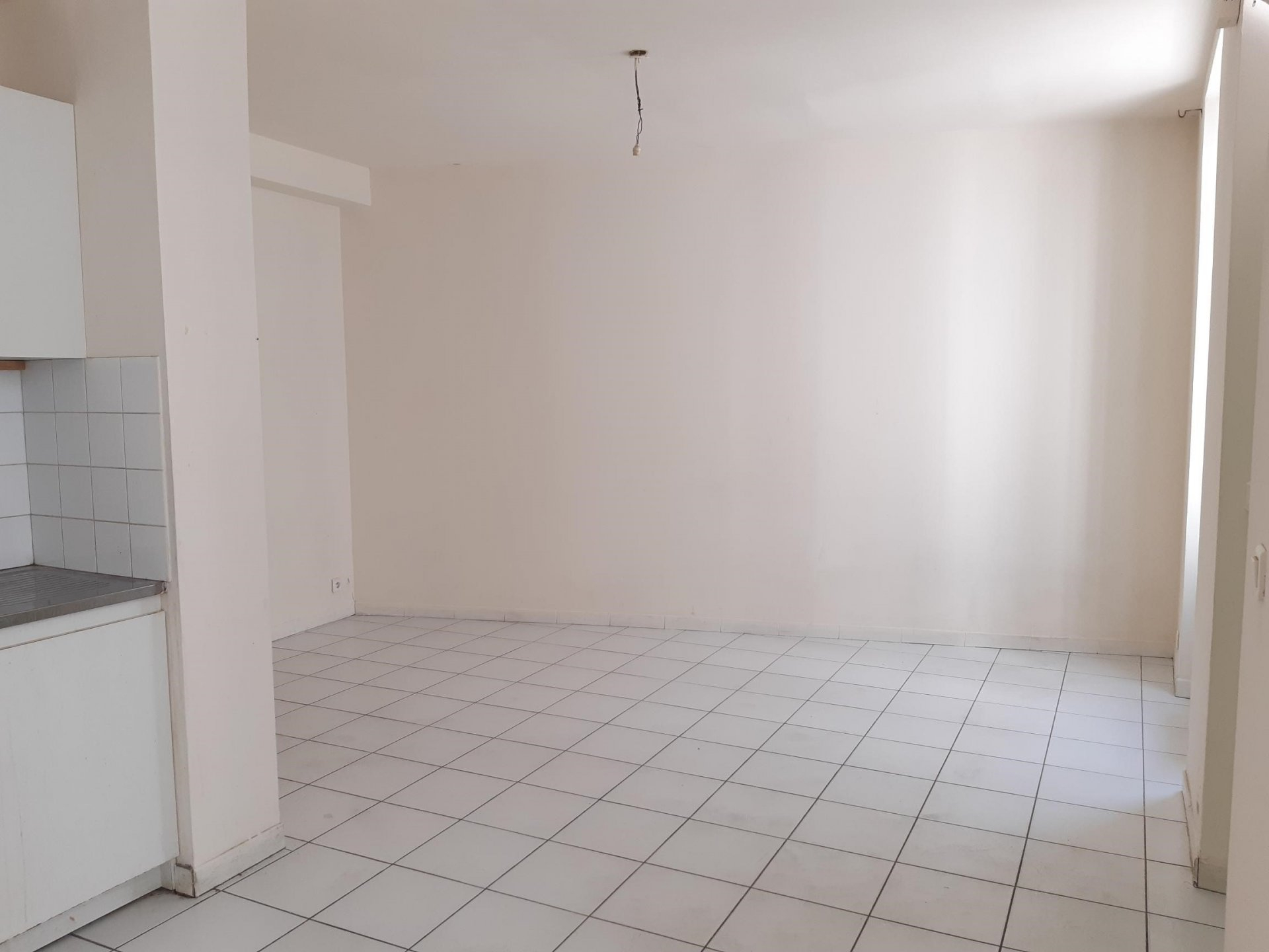 Location Appartement TARASCON 1 salles d'eau