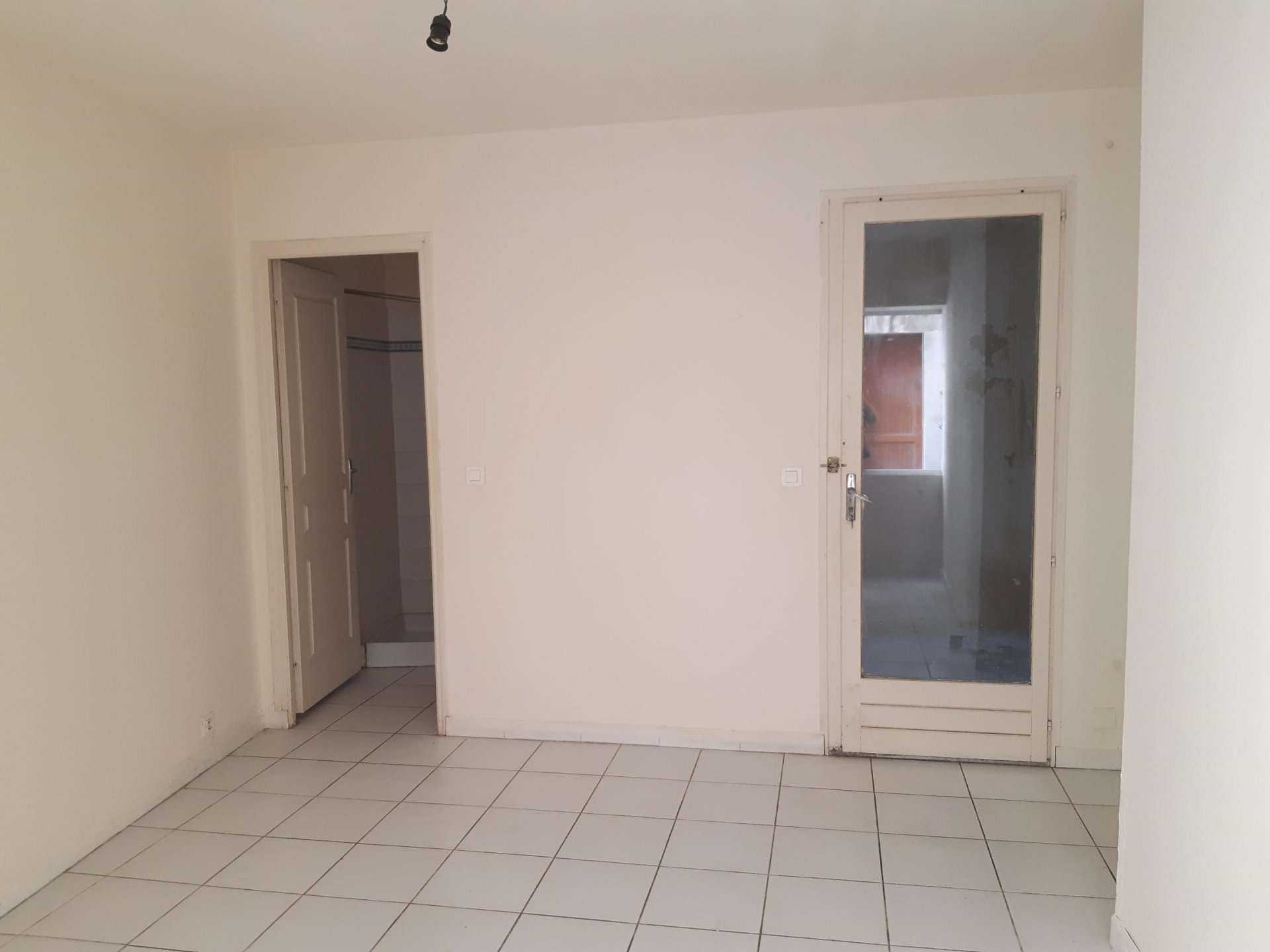 Location Appartement TARASCON 2 pièces