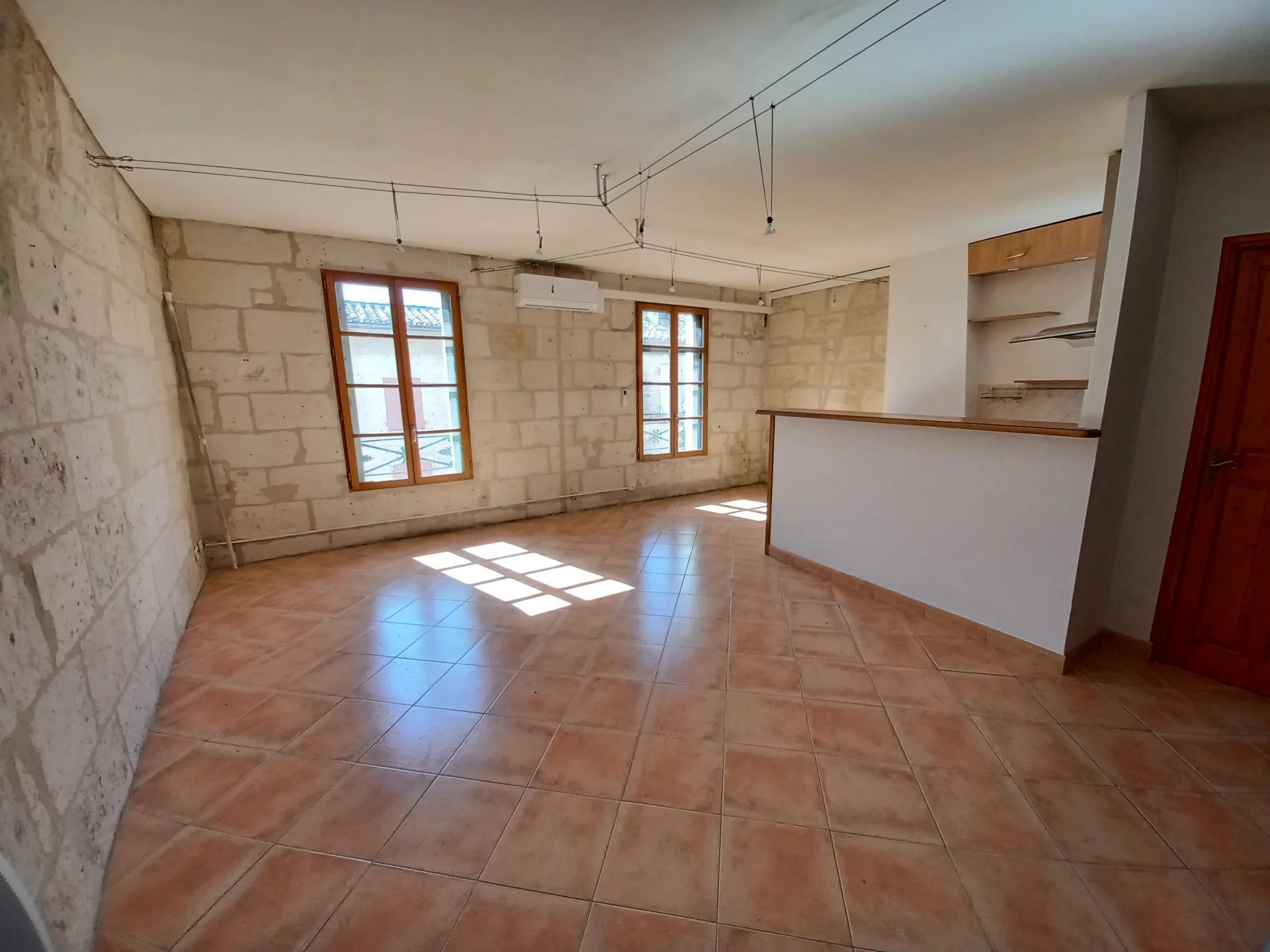 Location Appartement BEAUCAIRE Mandat : 1304