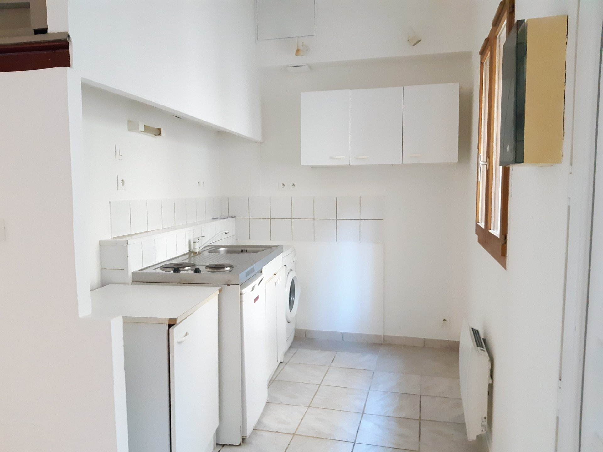 Location Appartement TARASCON surface habitable de 38 m²