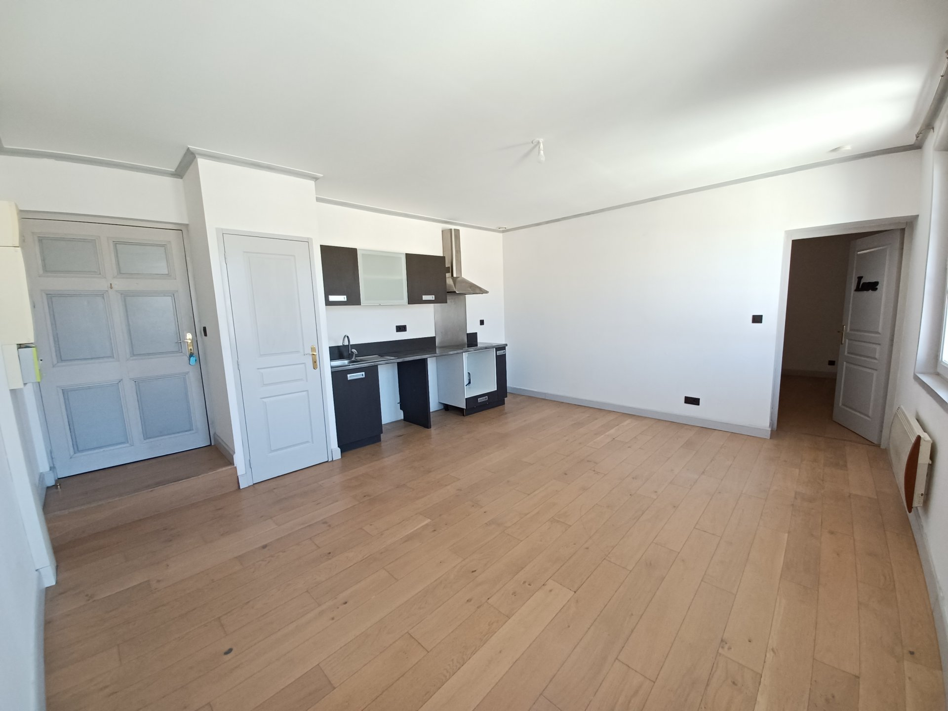 Location Appartement BEAUCAIRE 1 chambres