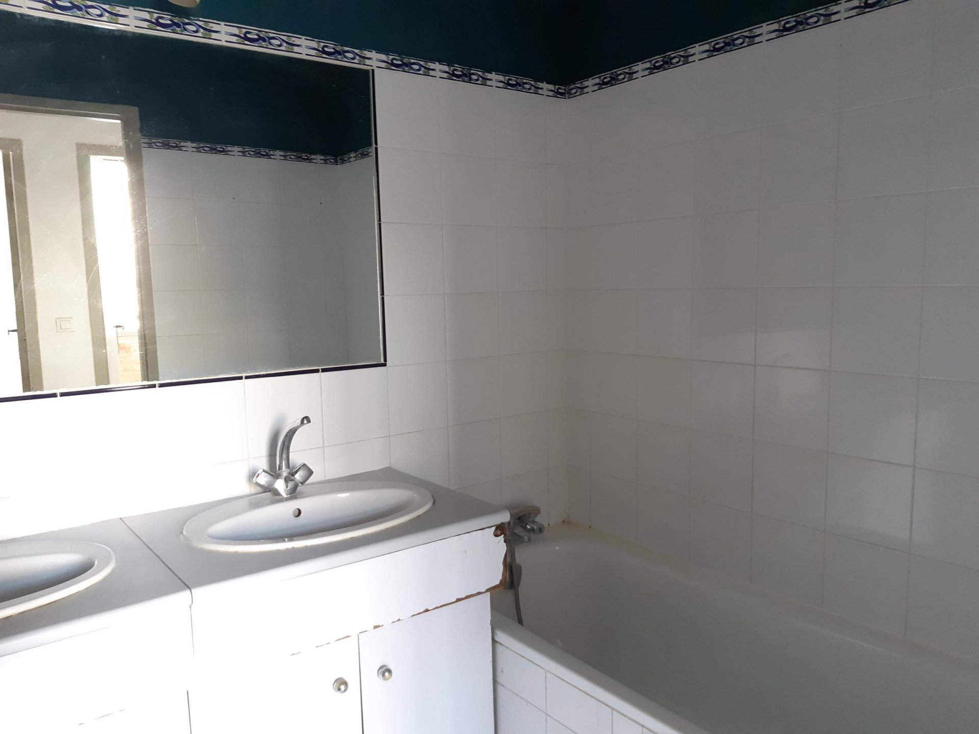 Location Appartement TARASCON 1 salles de bain