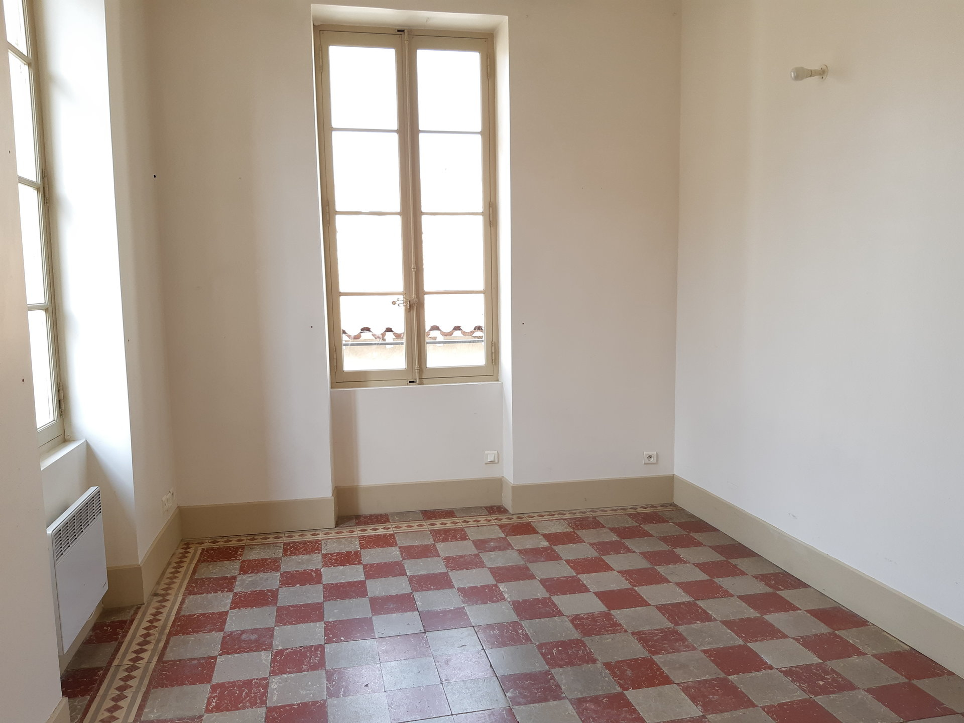 Location Appartement BEAUCAIRE surface habitable de 72 m²