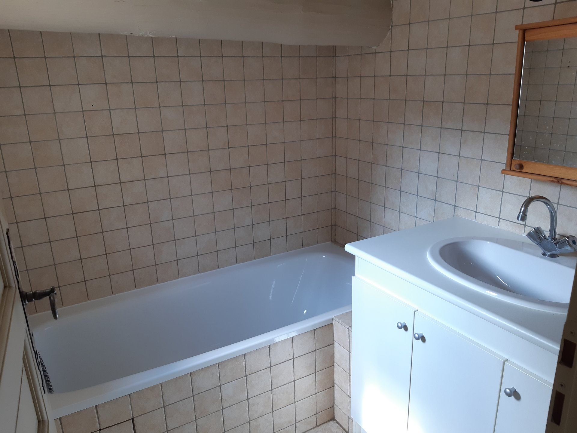 Location Appartement BEAUCAIRE convecteur, individuel, electrique chauffage