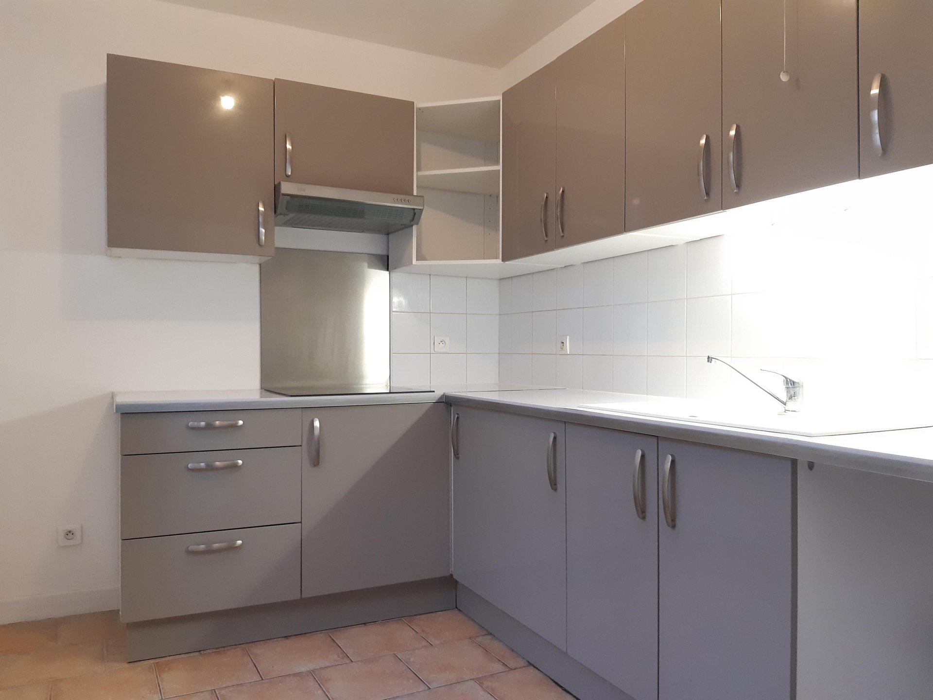 Location Appartement BEAUCAIRE 2 chambres
