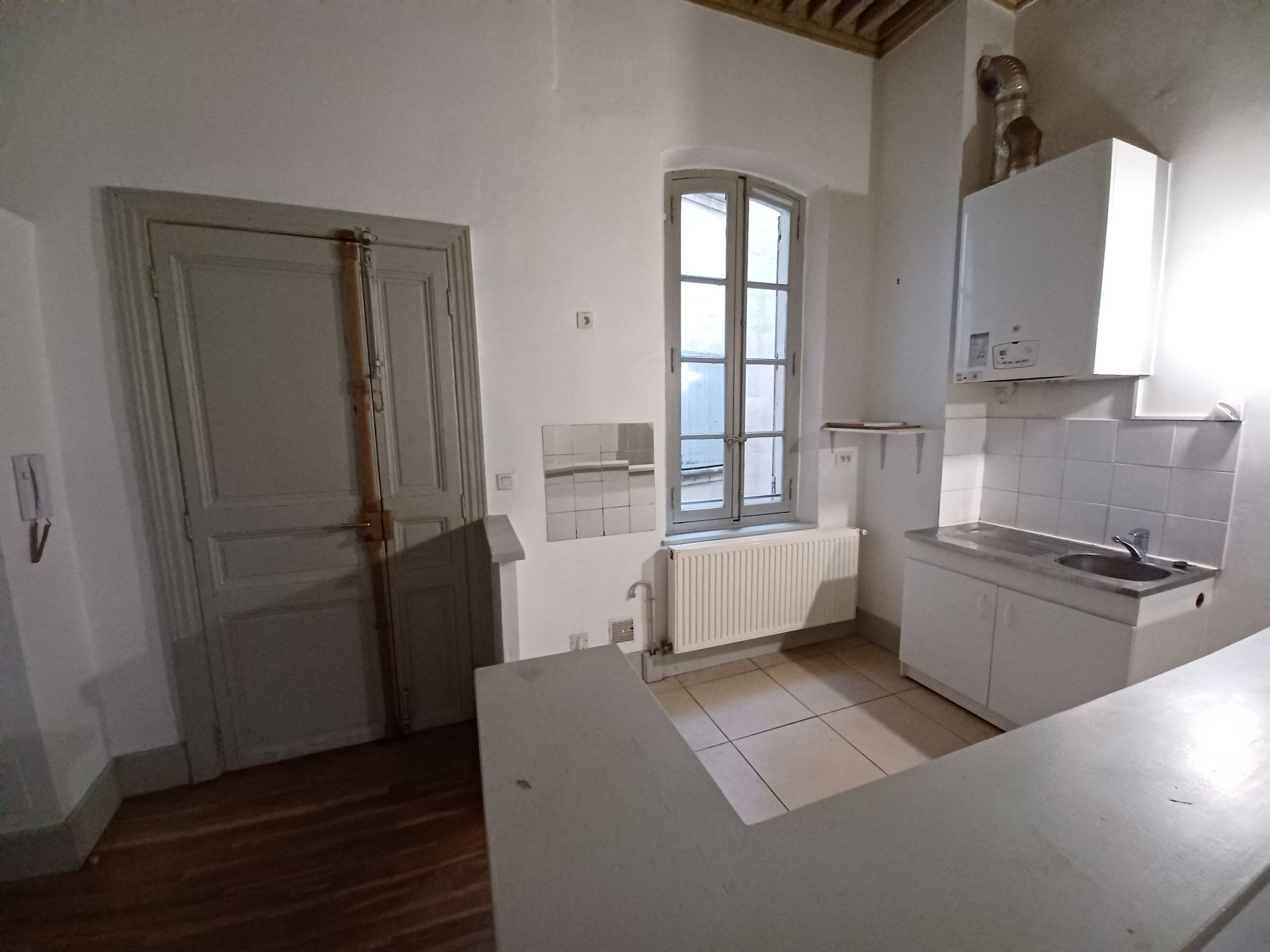 Location Appartement BEAUCAIRE 1 salles d'eau