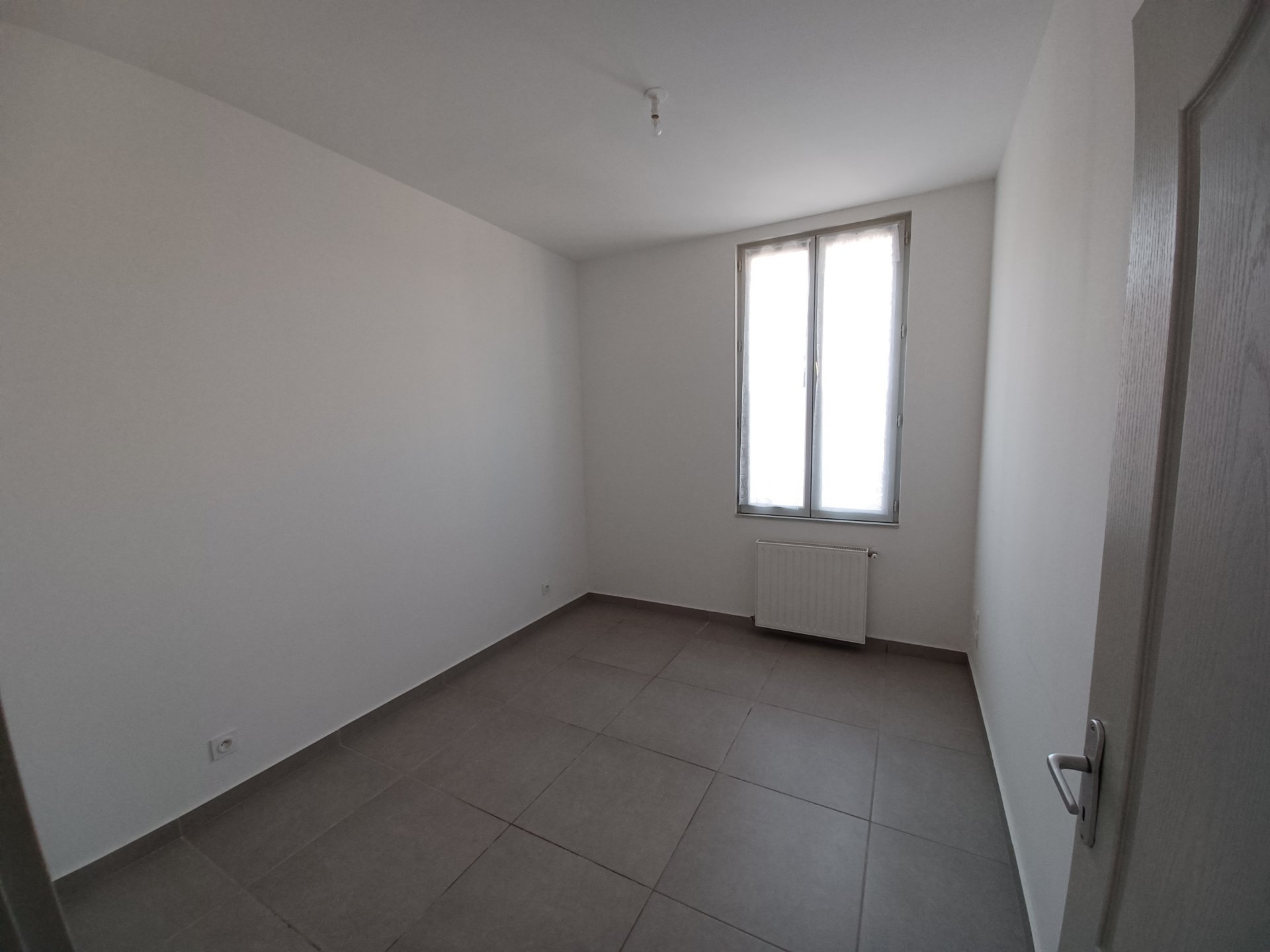 Location Appartement BEAUCAIRE 3 pièces