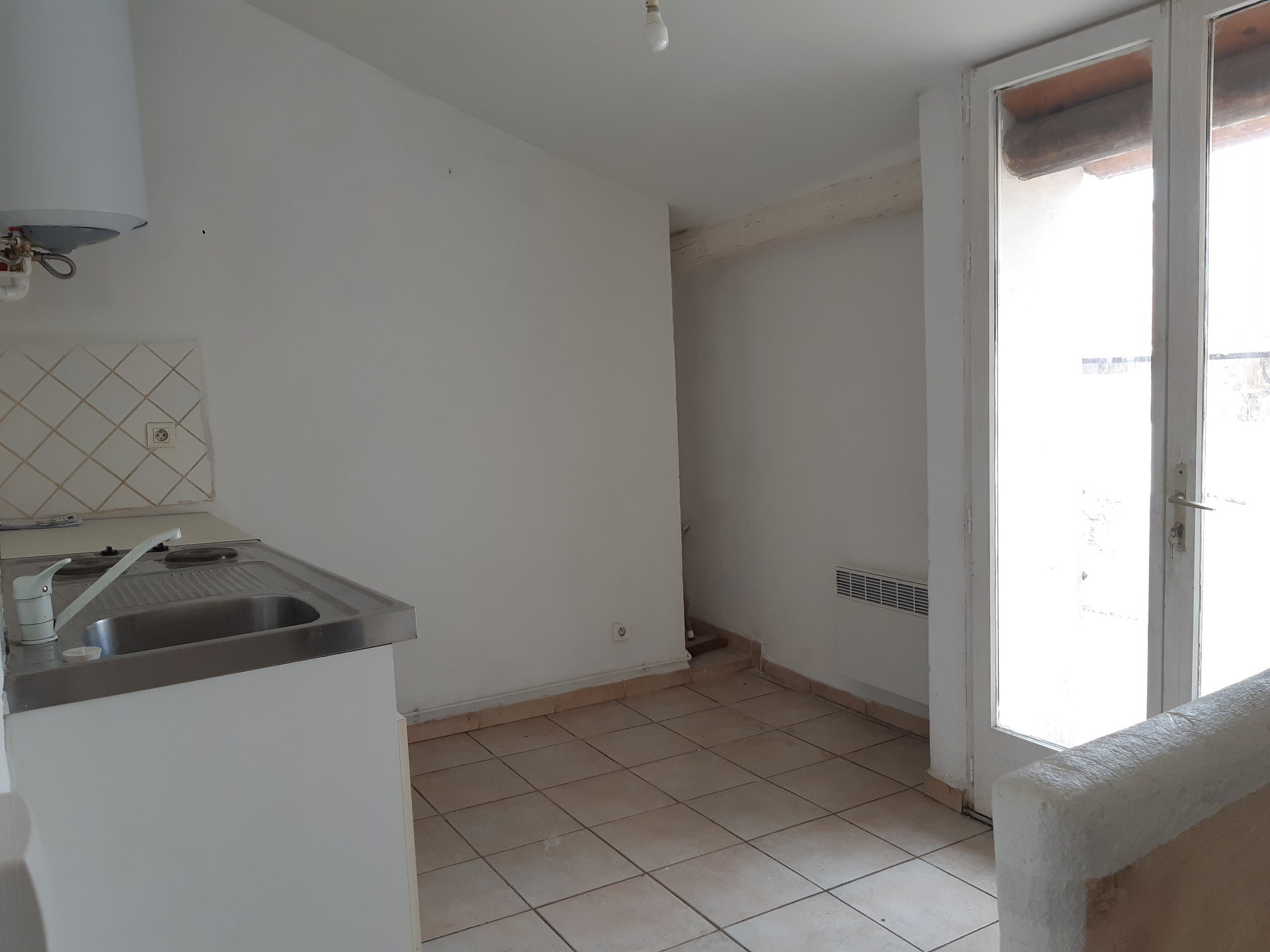 Location Appartement TARASCON 1 salles d'eau