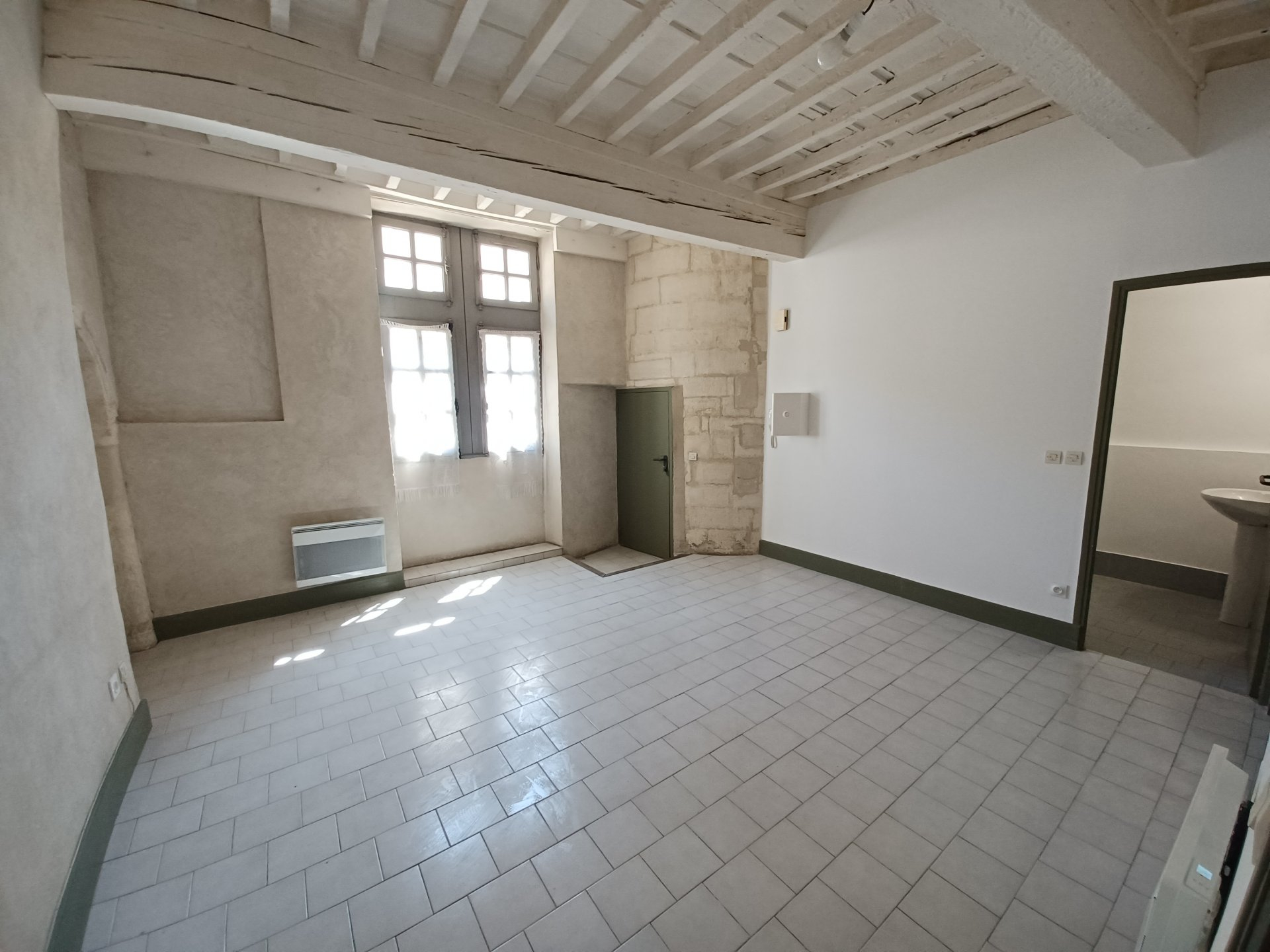 Location Appartement BEAUCAIRE 1 chambres