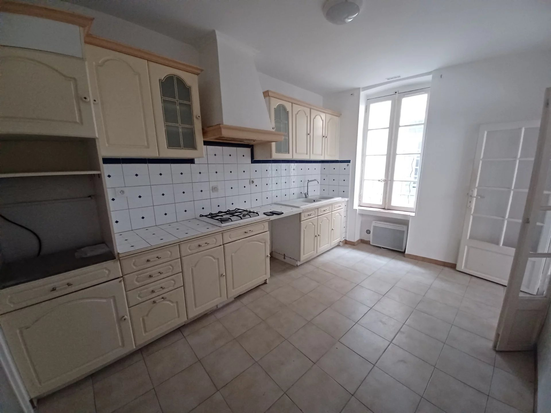 Location Appartement TARASCON 1 salles de bain