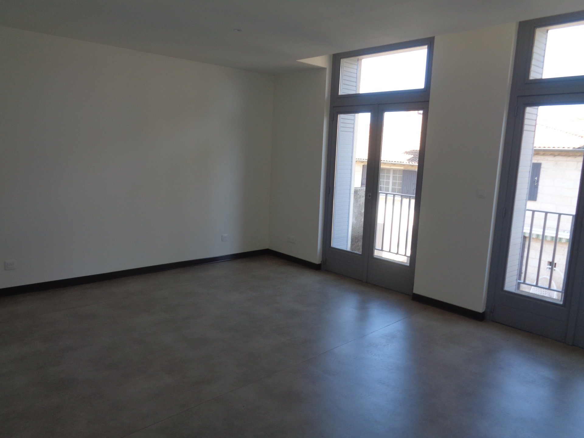 Vente Appartement BEAUCAIRE 1 salles de bain