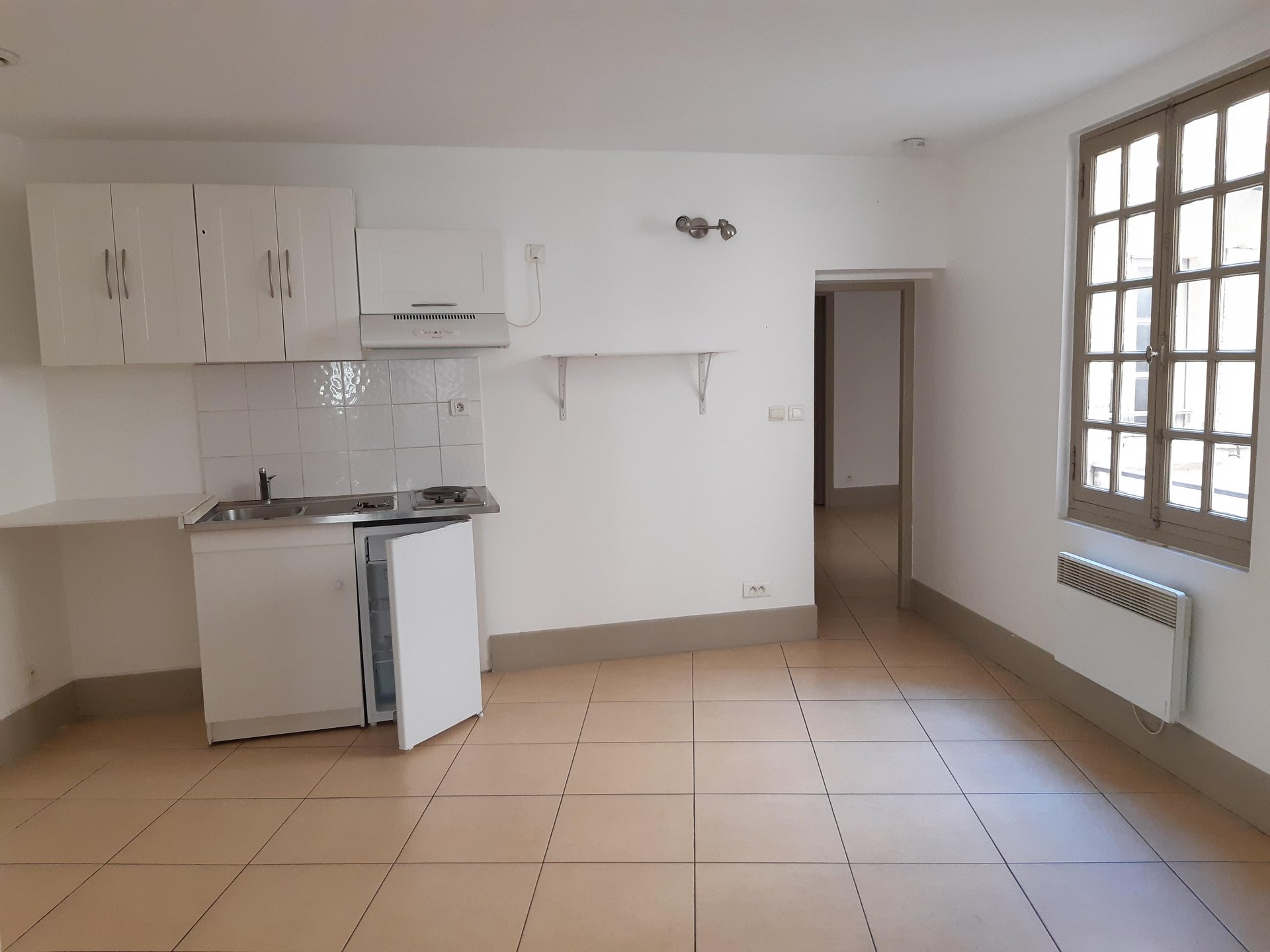 Location Appartement ARLES 1 salles de bain