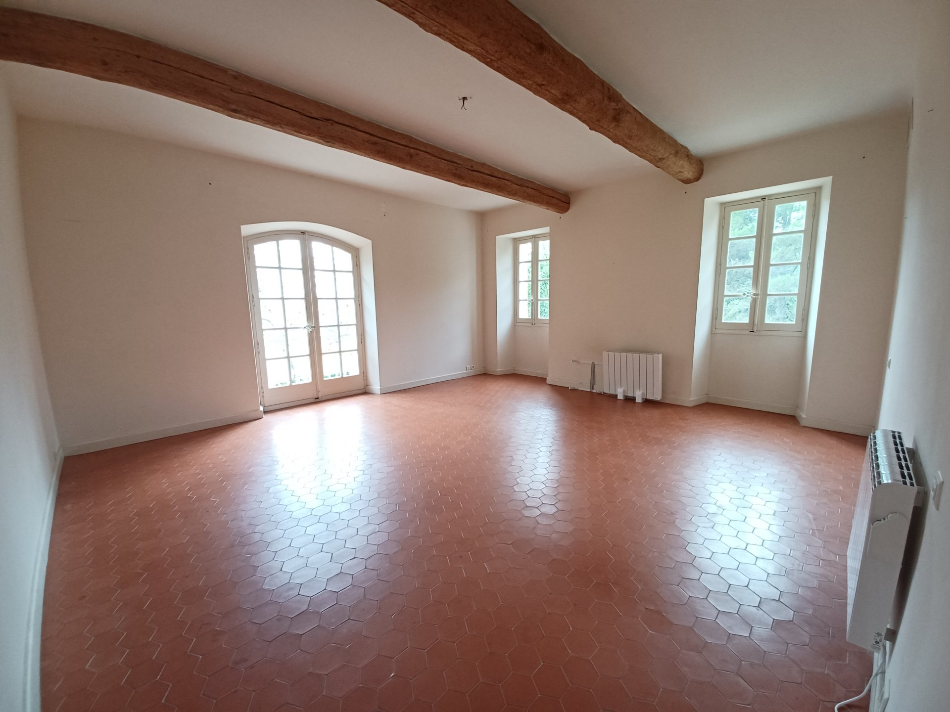 Location Maison MAILLANE surface habitable de 183 m²