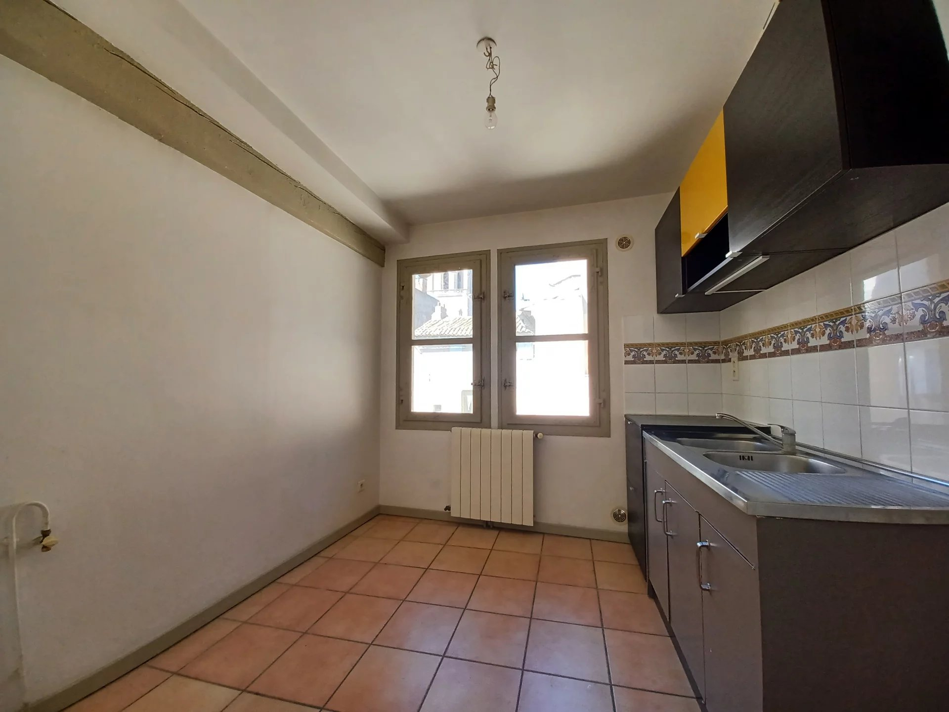 Location Appartement TARASCON surface habitable de 45 m²