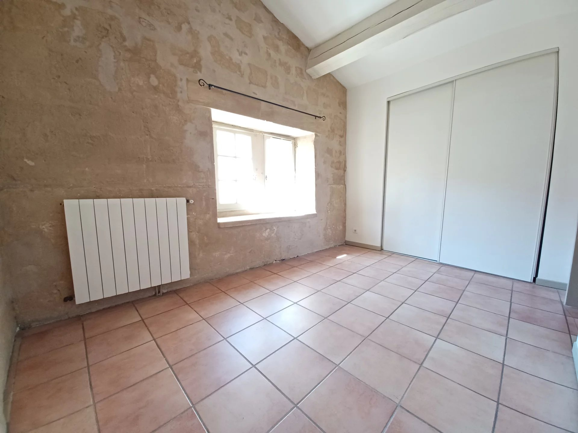 Location Appartement TARASCON séjour de 17.88 m²