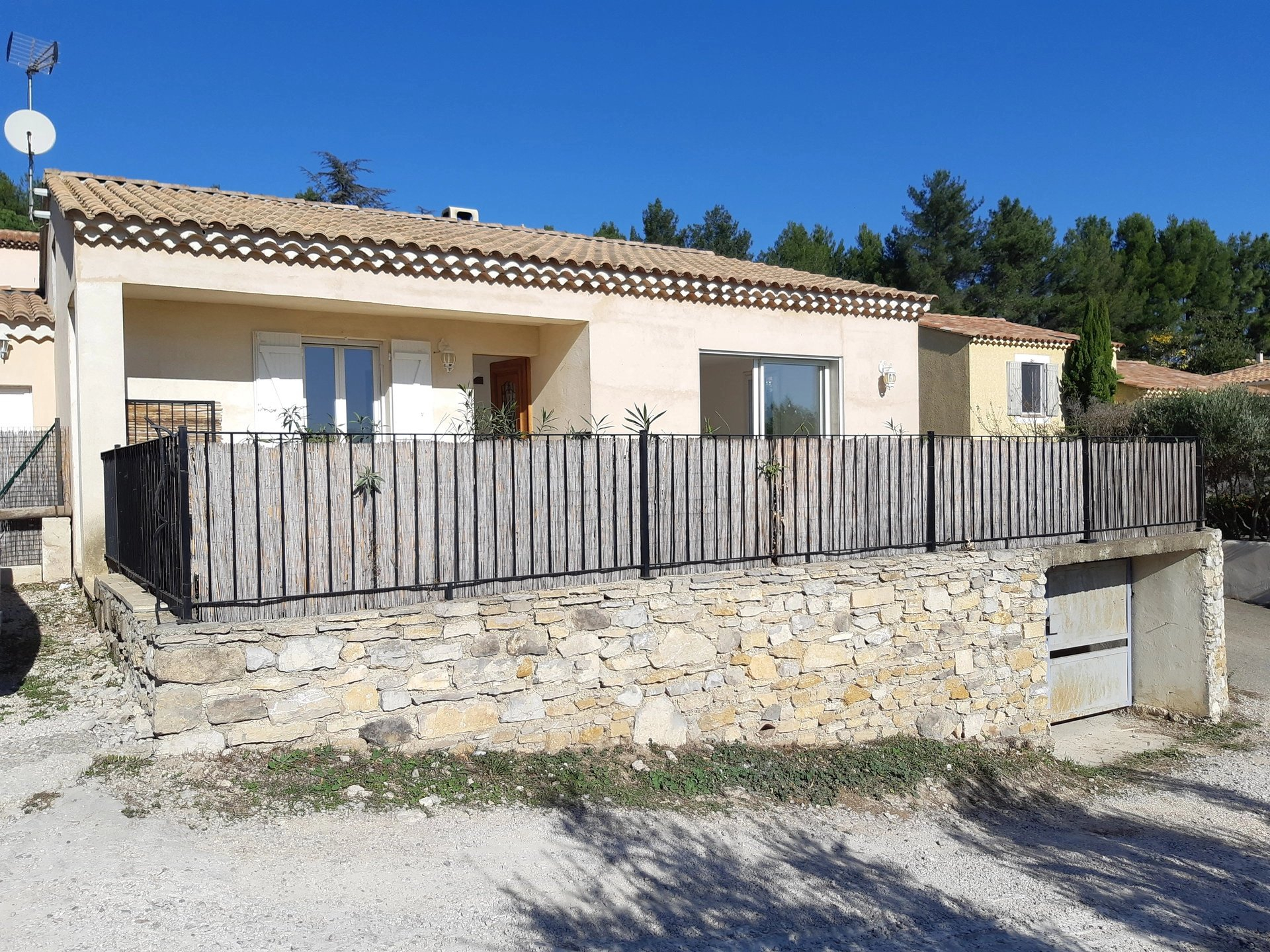 Location Maison PARADOU Mandat : 1060-0001