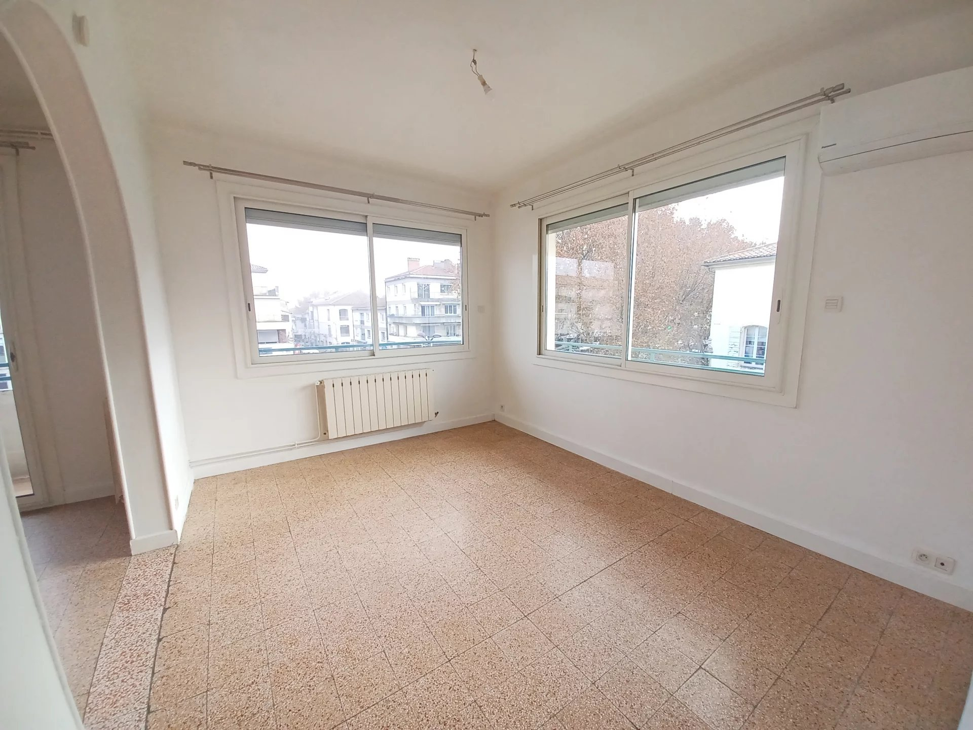 Location Appartement TARASCON surface habitable de 95 m²