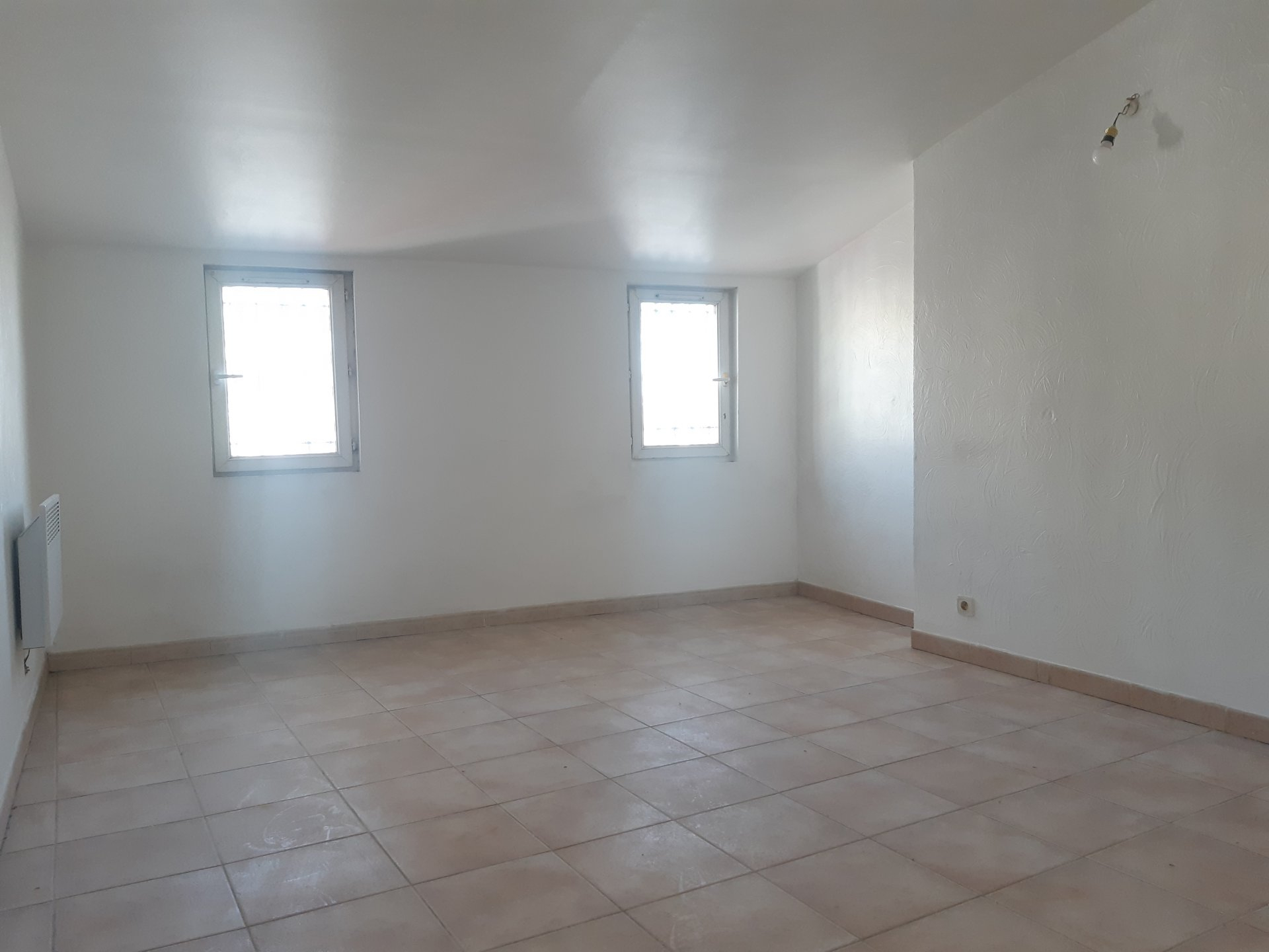 Location Appartement TARASCON 1 salles d'eau