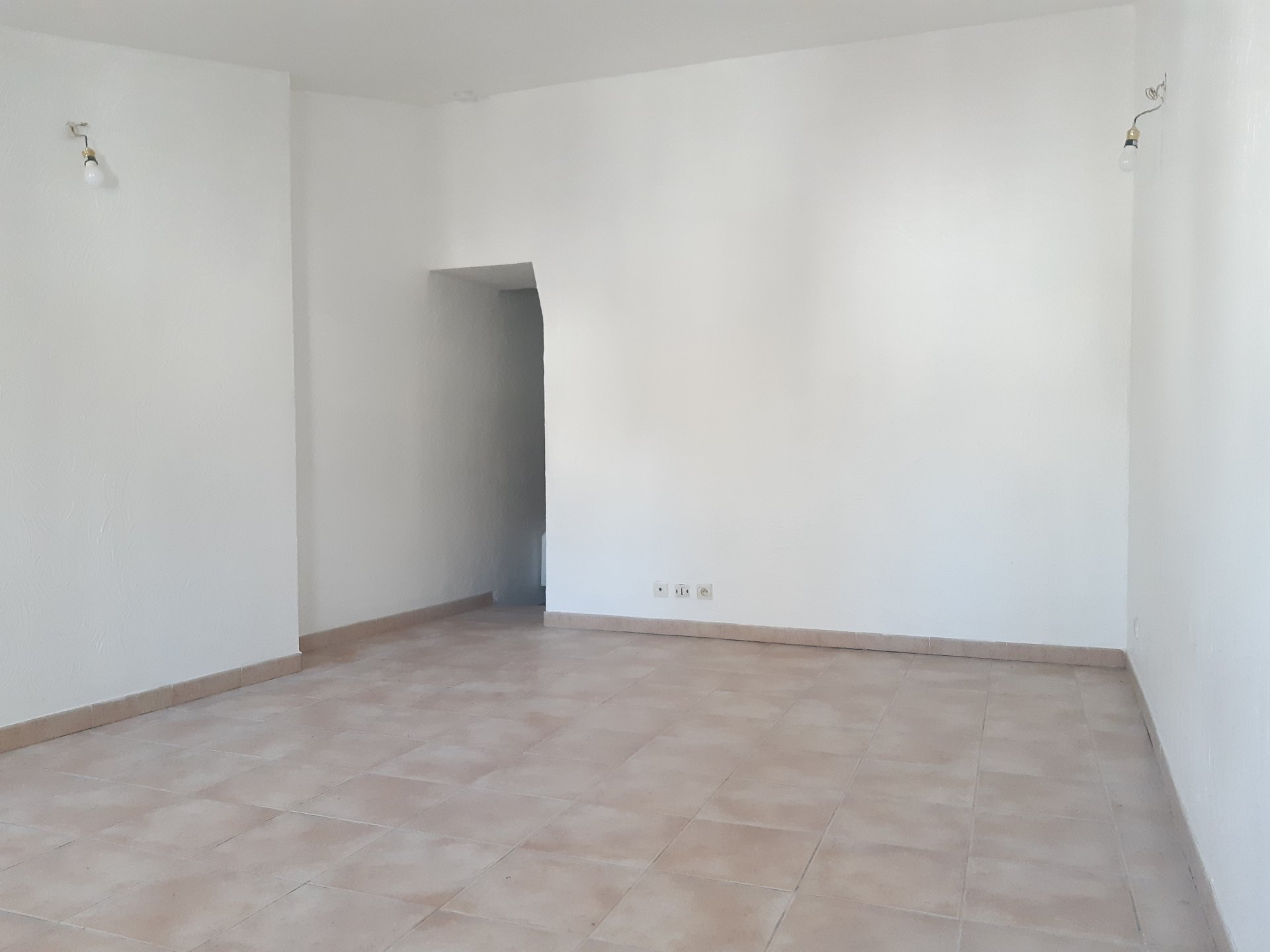 Location Appartement TARASCON surface habitable de 29 m²