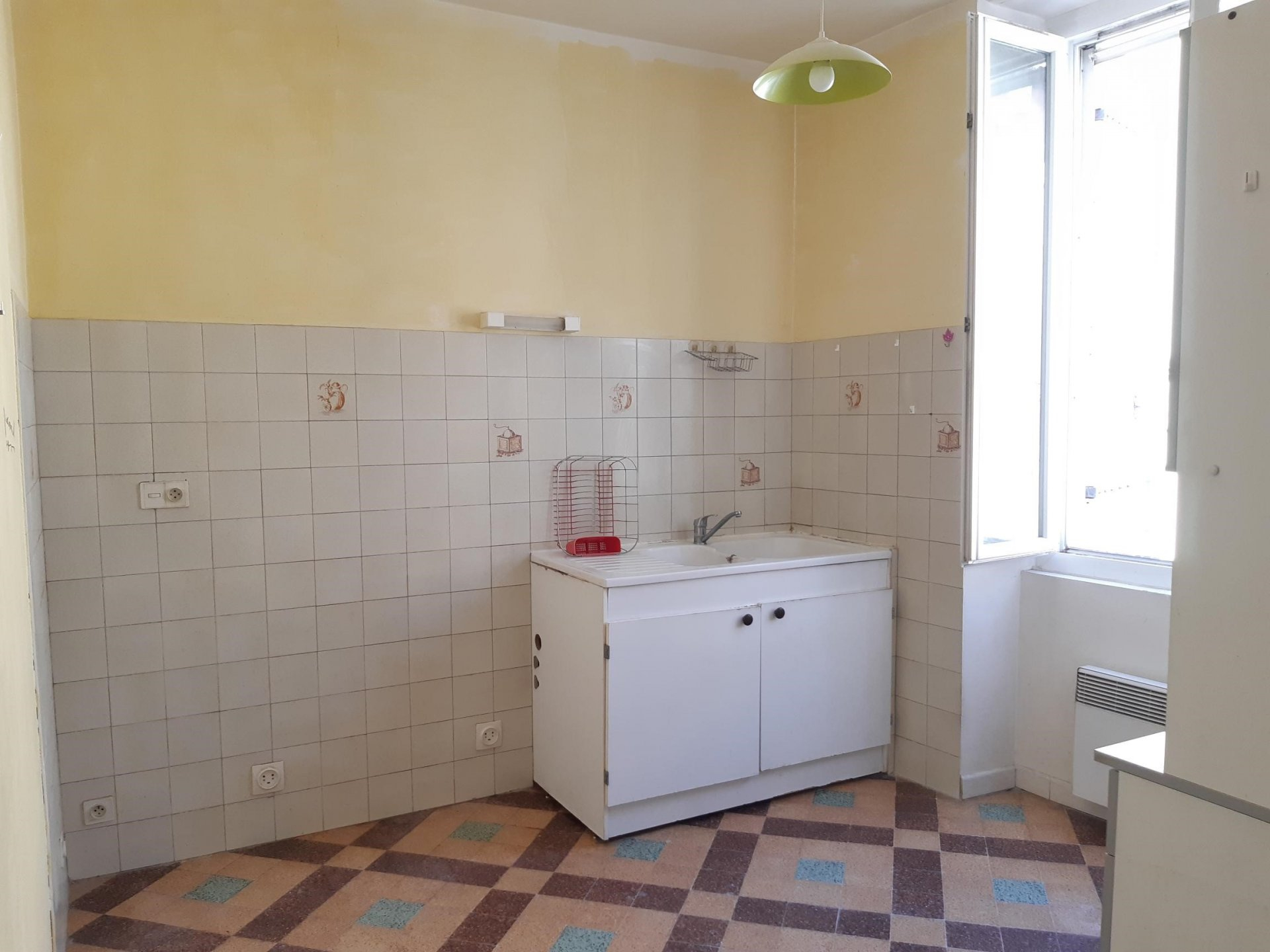 Location Appartement TARASCON 1 salles de bain