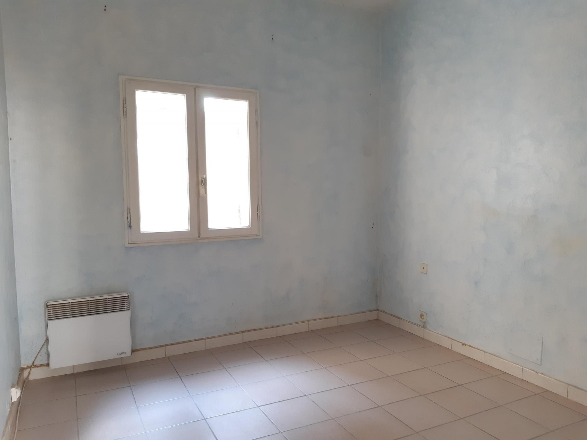 Location Appartement TARASCON convecteur, individuel, electrique chauffage