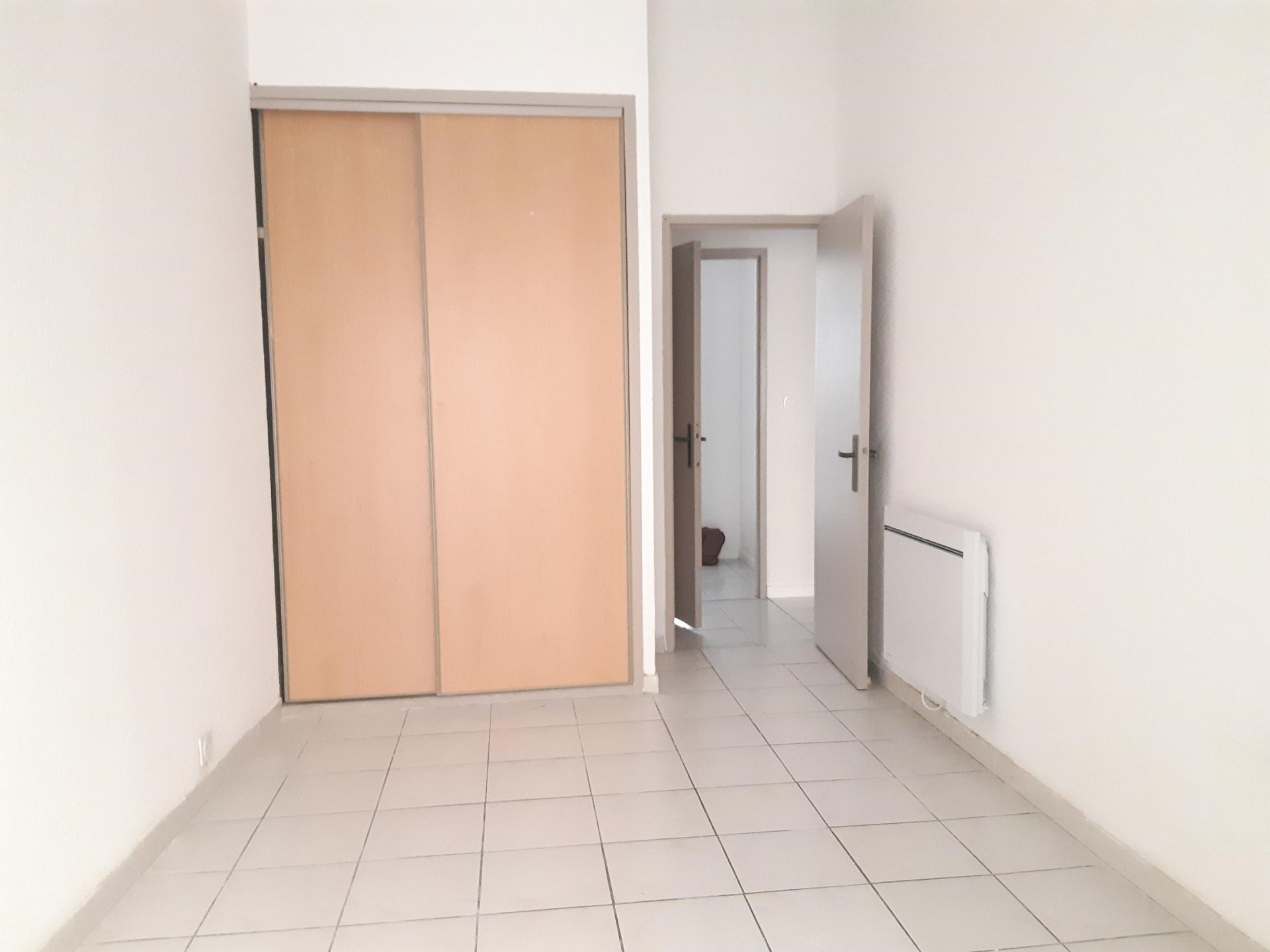 Location Appartement BEAUCAIRE 2 chambres