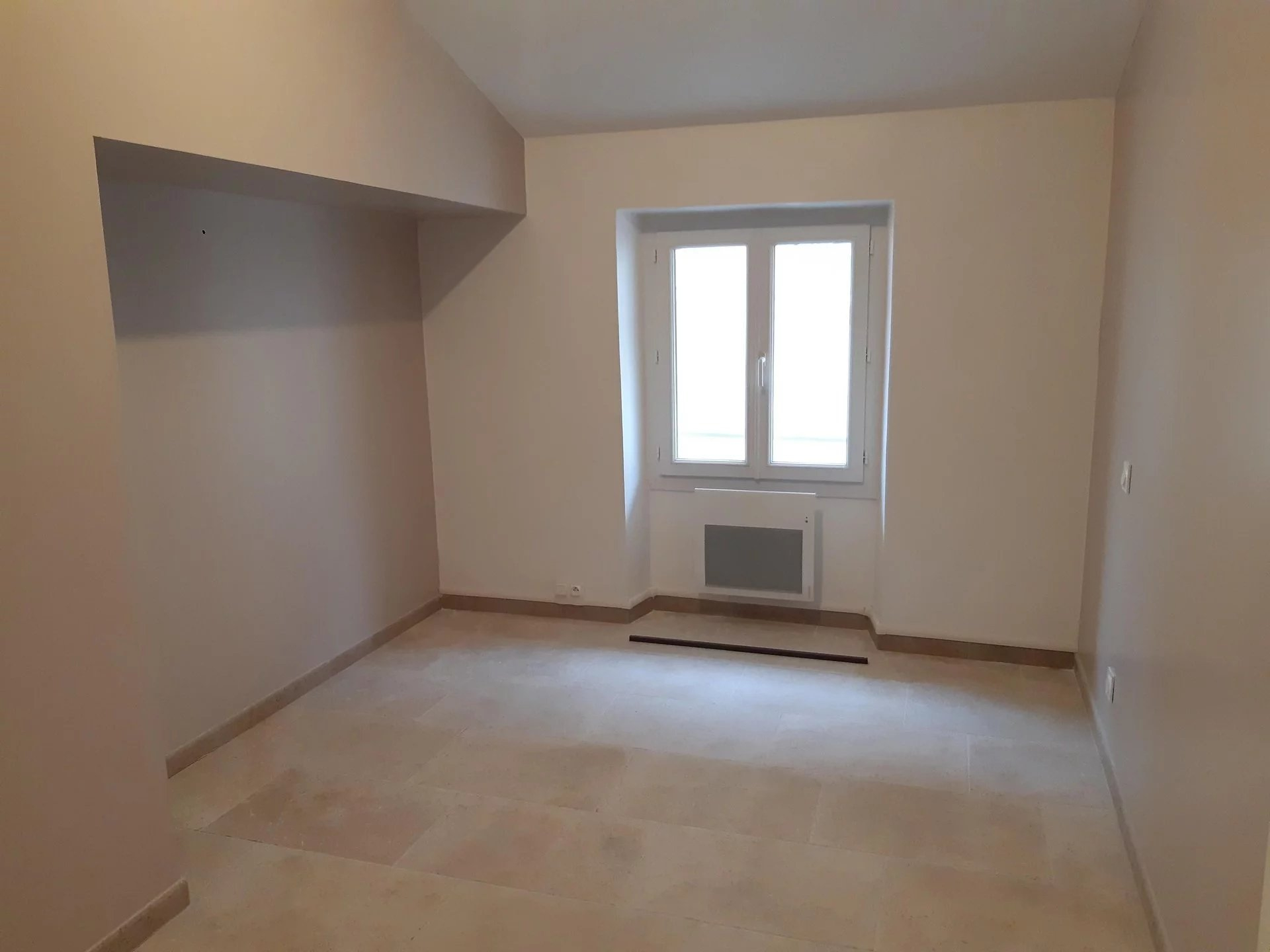 Location Appartement TARASCON convecteur, individuel, electrique chauffage