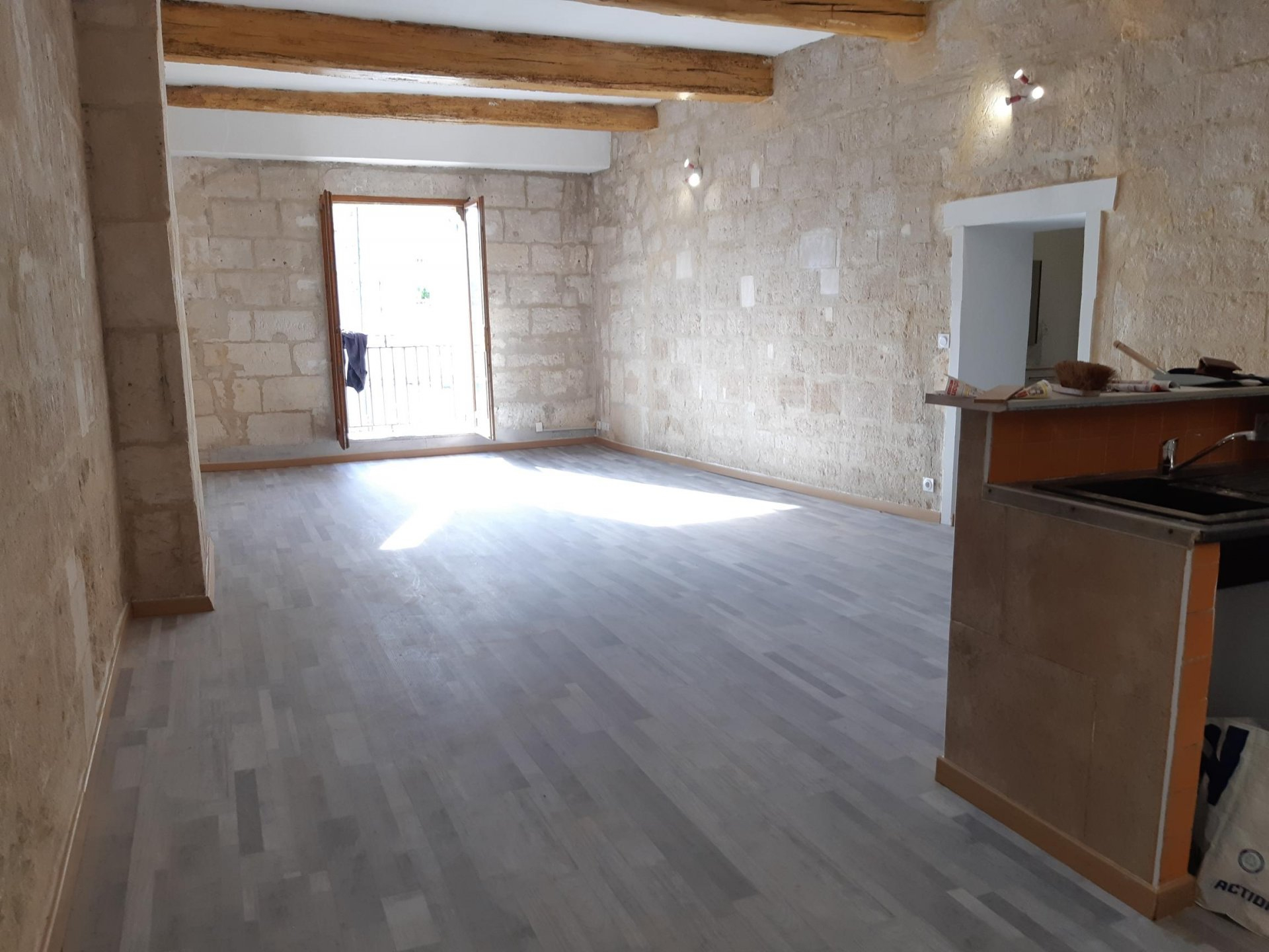 Location Appartement BEAUCAIRE 1 salles d'eau