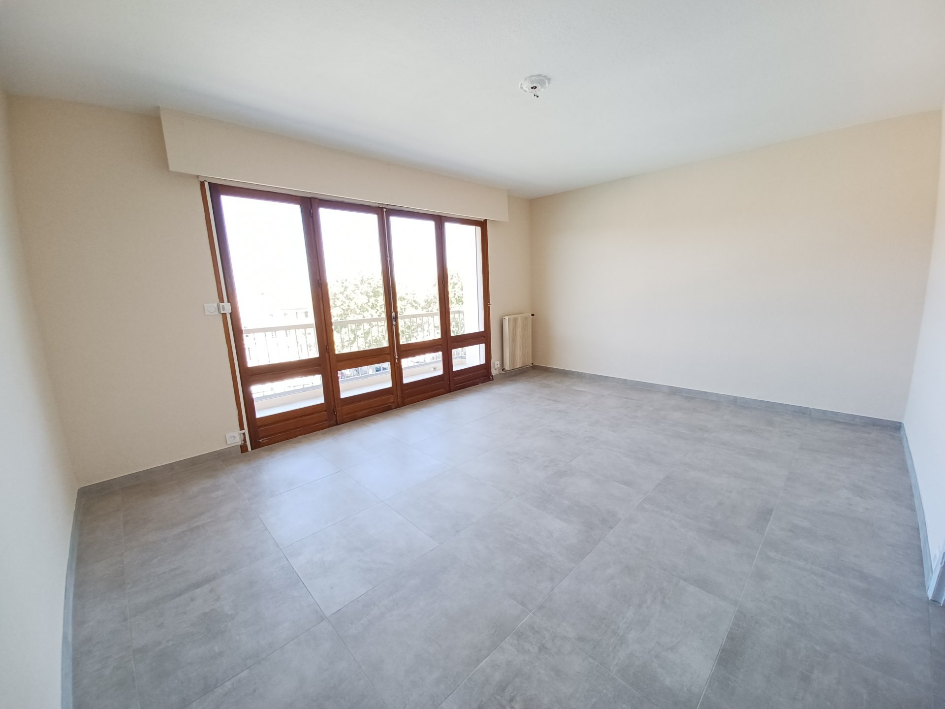 Location Appartement BEAUCAIRE 2 chambres