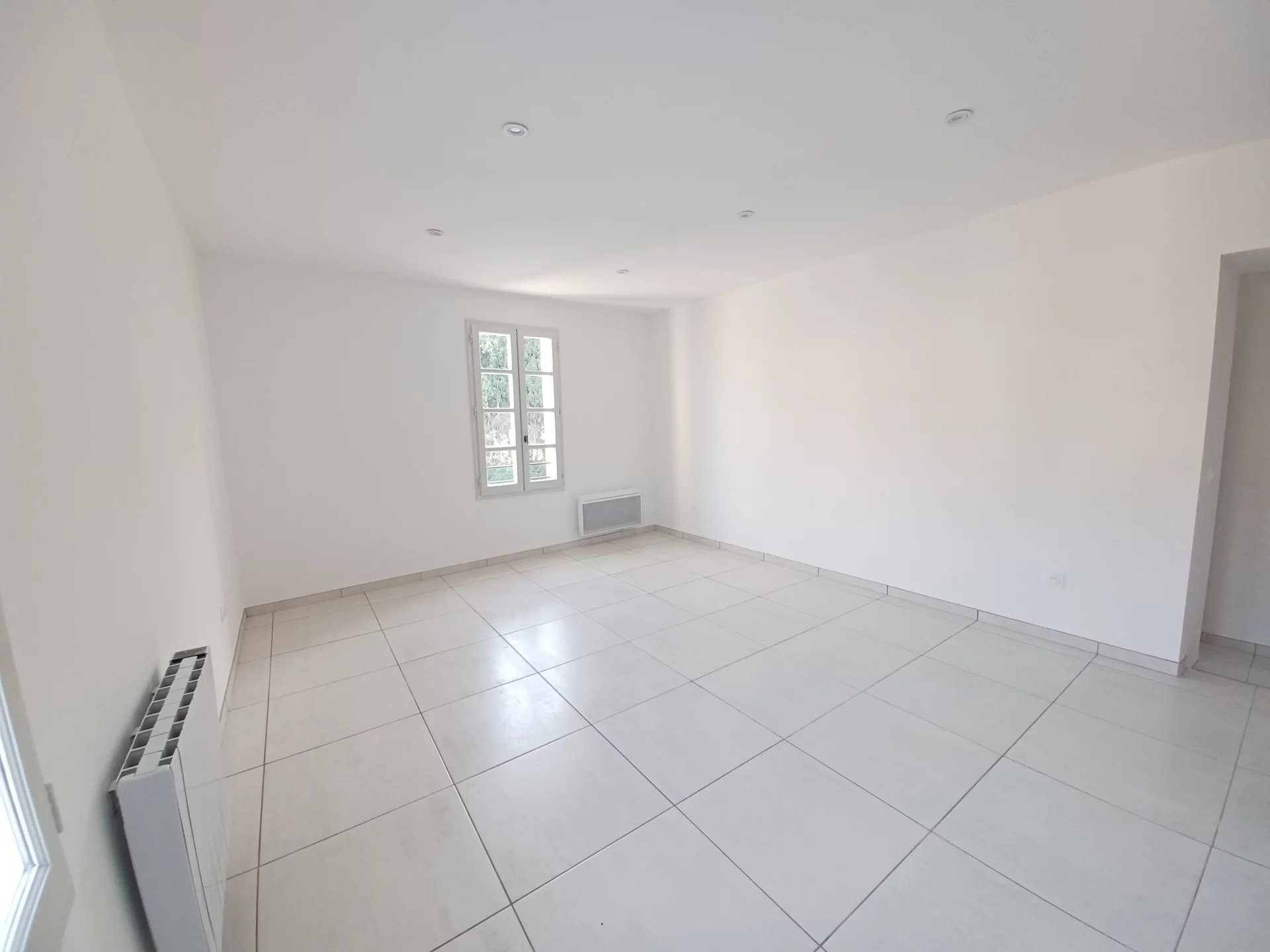 Location Appartement SAINT-ÉTIENNE-DU-GRÈS 2 chambres