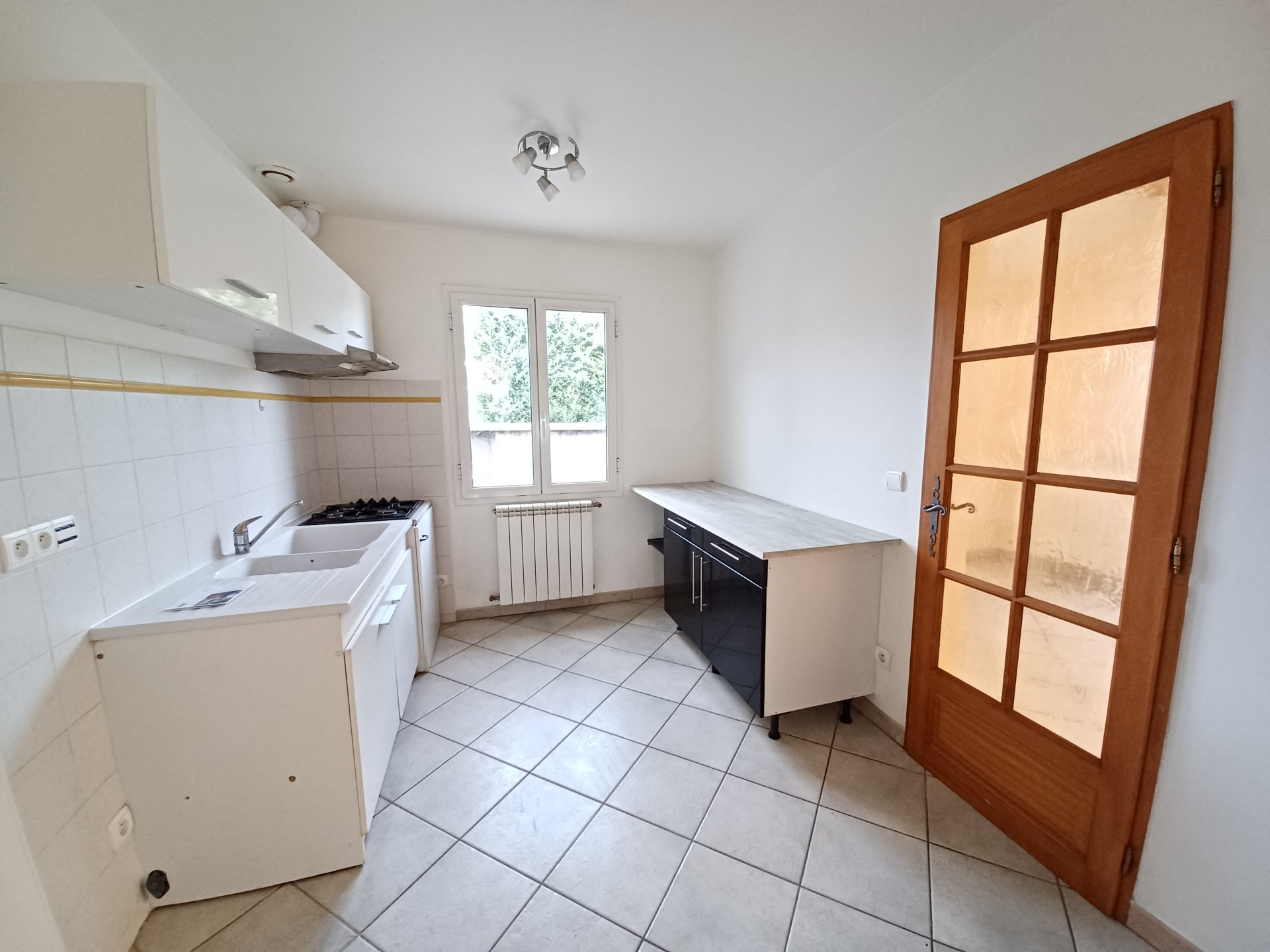 Location Maison TARASCON radiateur, individuel, gaz chauffage