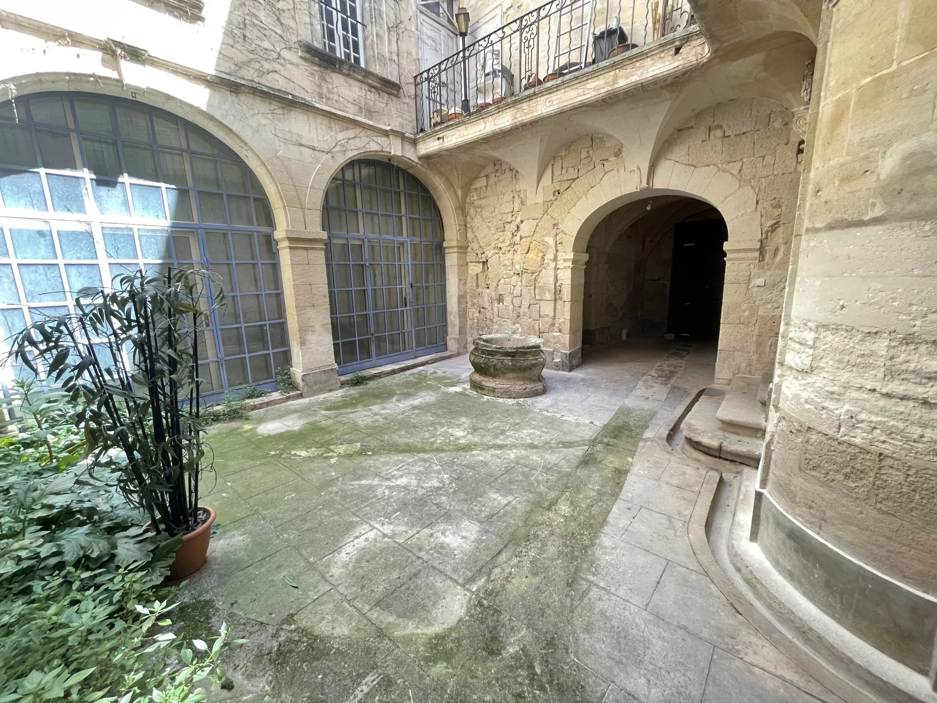 Location Fonds de commerce BEAUCAIRE 4 pièces