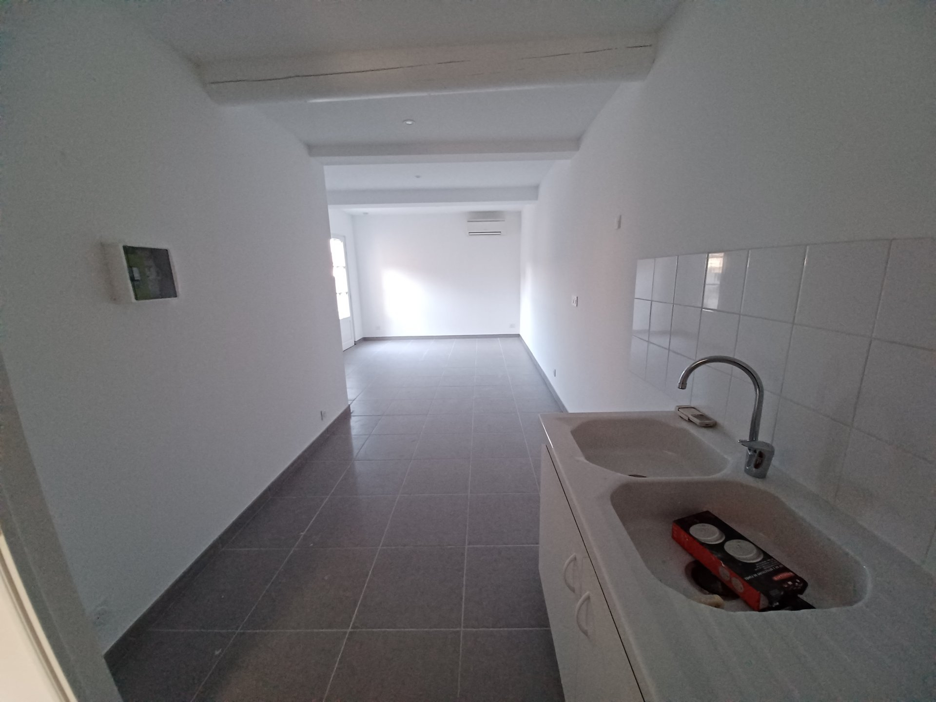 Location Appartement BEAUCAIRE 1 salles d'eau