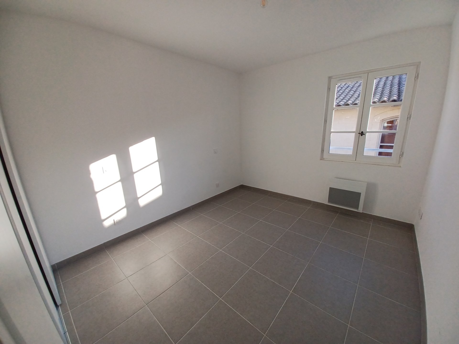 Location Appartement BEAUCAIRE climatisation, individuel, electrique chauffage