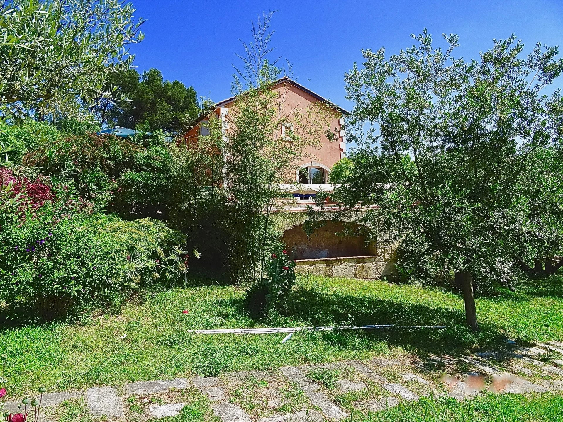 Vente Maison BEAUCAIRE 10 pièces