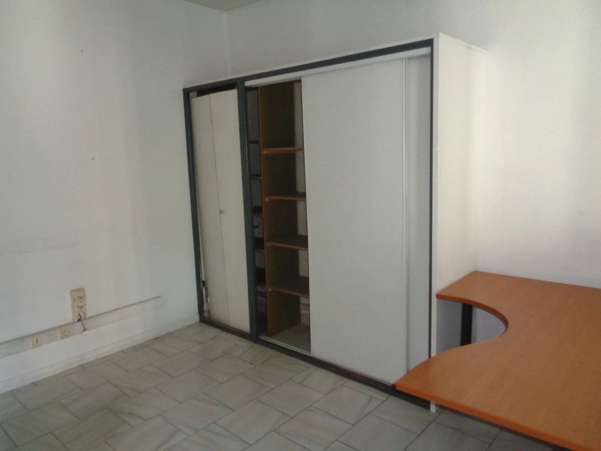 Vente Fonds de commerce TARASCON surface habitable de 0 m²