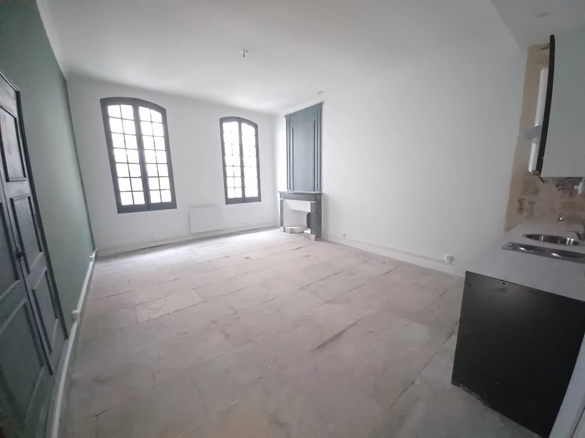 Location Appartement BEAUCAIRE surface habitable de 28 m²