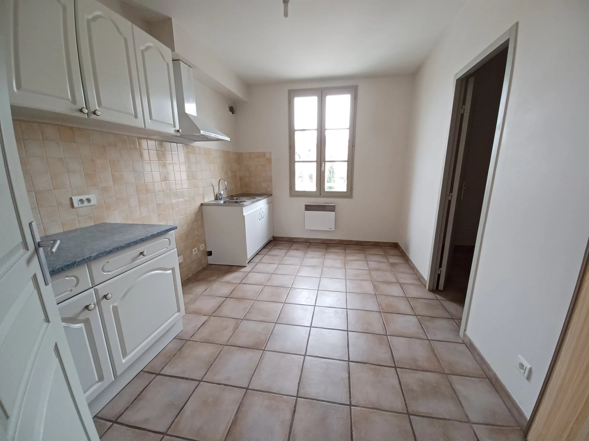 Location Appartement TARASCON 1 salles de bain