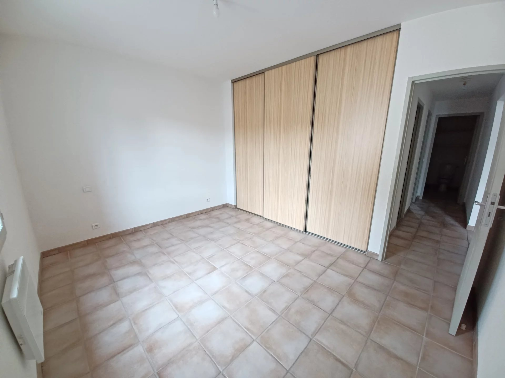 Location Appartement TARASCON climatisation, electrique chauffage