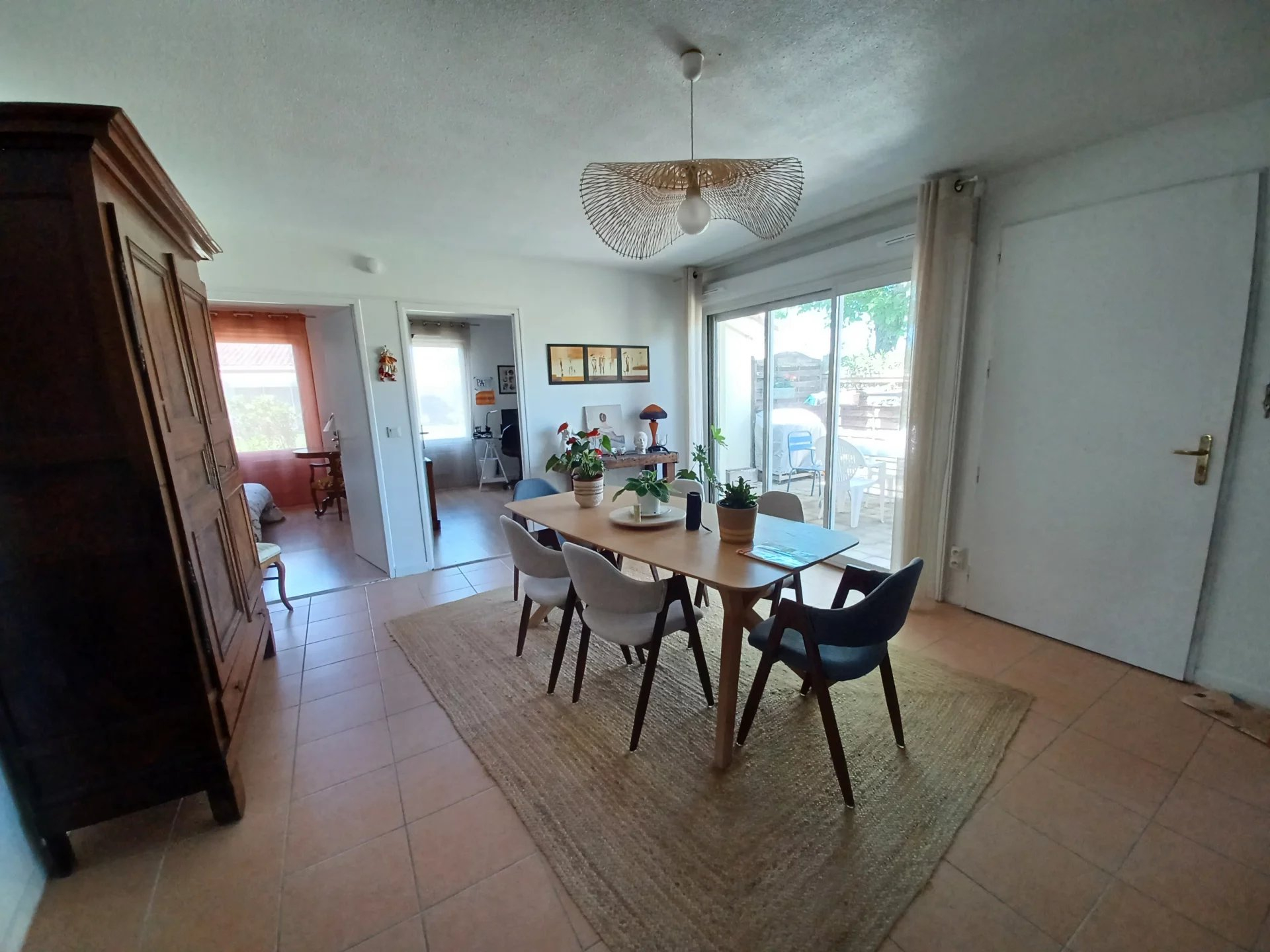 Location Appartement ROCHEFORT-DU-GARD 1 salles d'eau