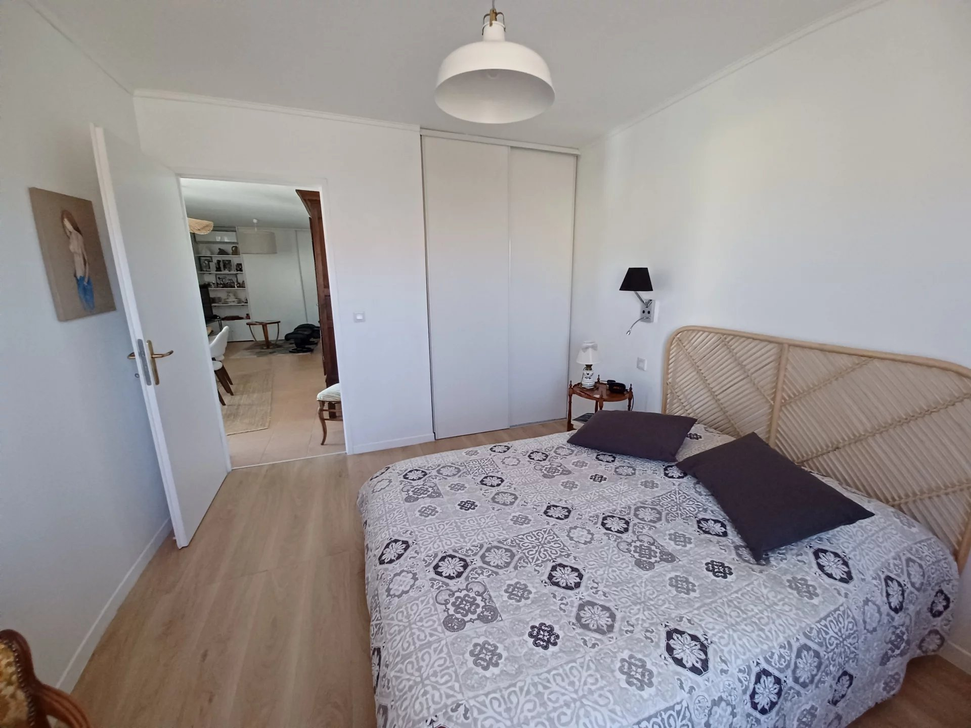 Location Appartement ROCHEFORT-DU-GARD séjour de 28.36 m²