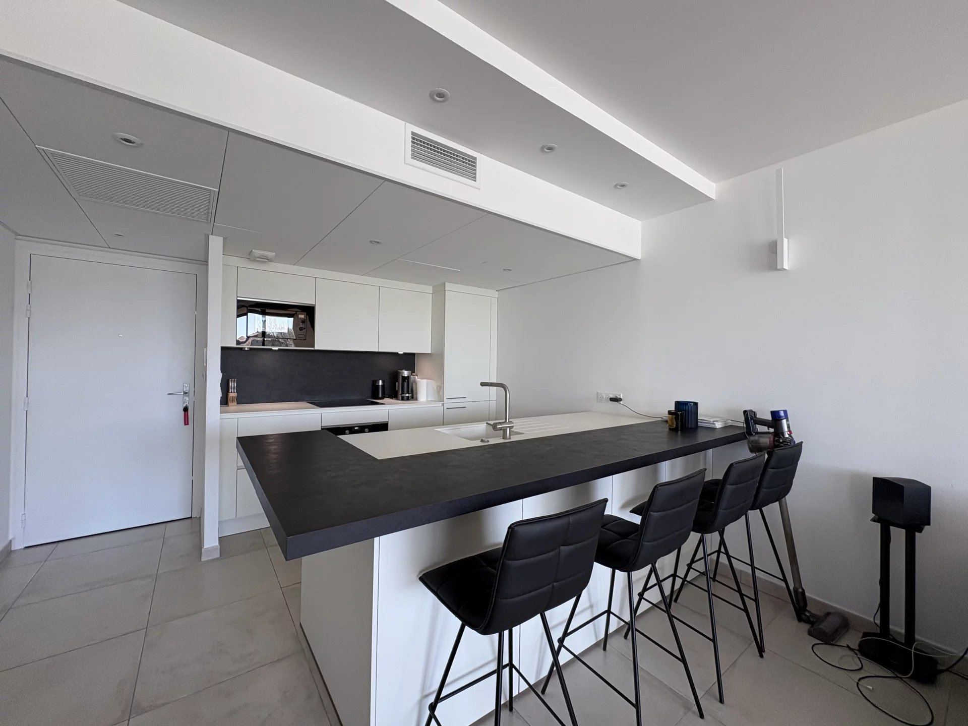 Vente Appartement ARLES climatisation, individuel, electrique chauffage