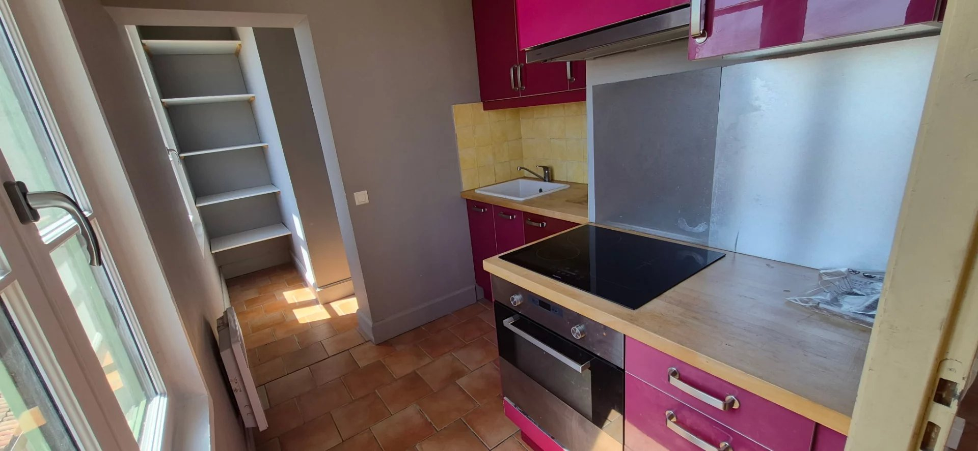 Location Appartement BEAUCAIRE 1 salles de bain