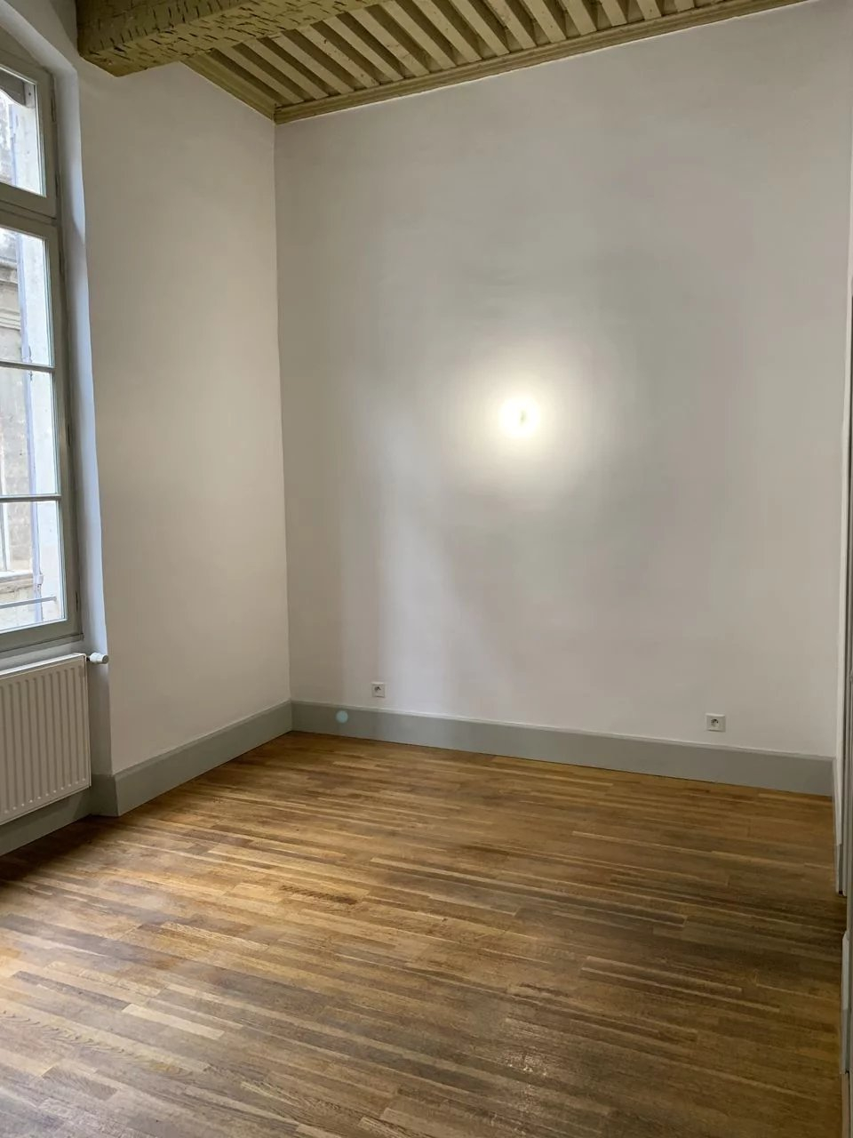 Location Appartement BEAUCAIRE 1 chambres