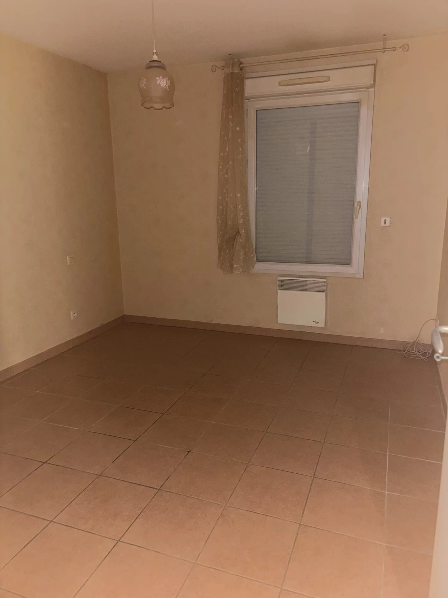 Location Appartement ROCHEFORT-DU-GARD séjour de 27.94 m²