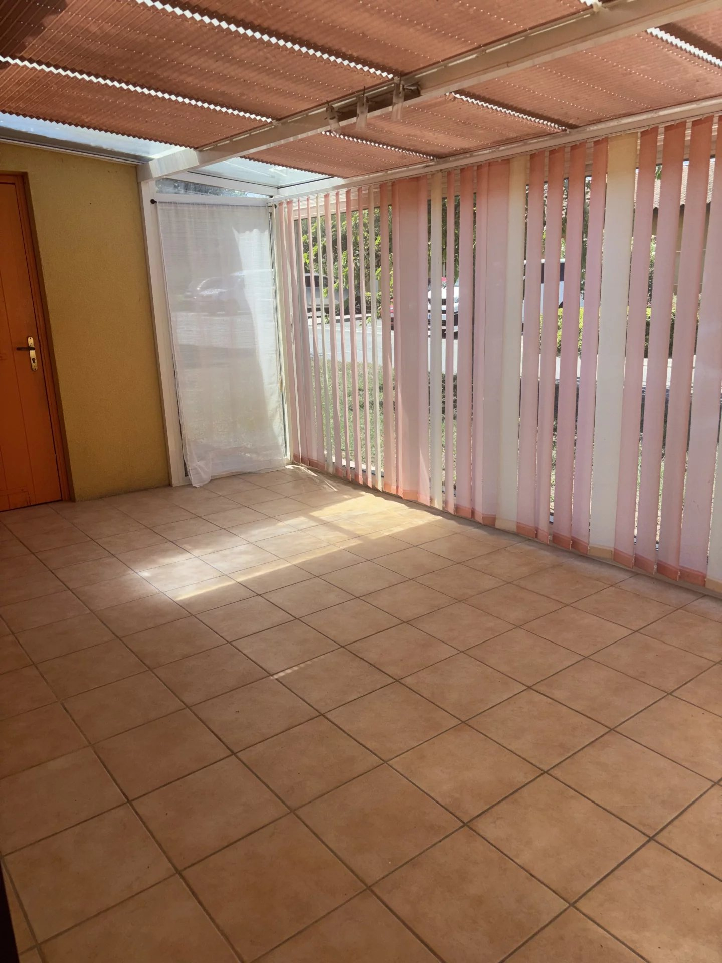 Location Appartement ROCHEFORT-DU-GARD surface habitable de 0 m²