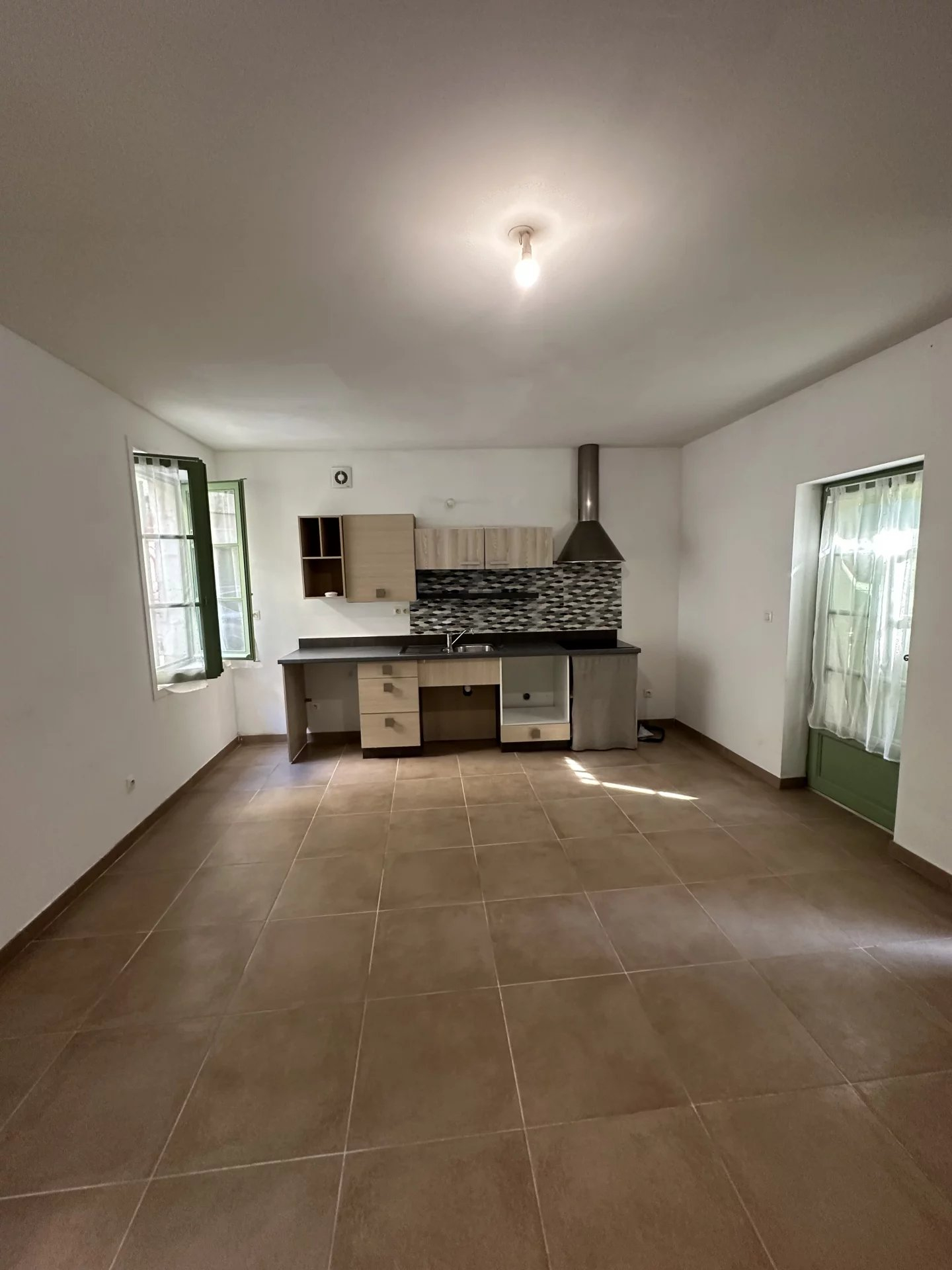 Vente Appartement BEAUCAIRE Mandat : 3996