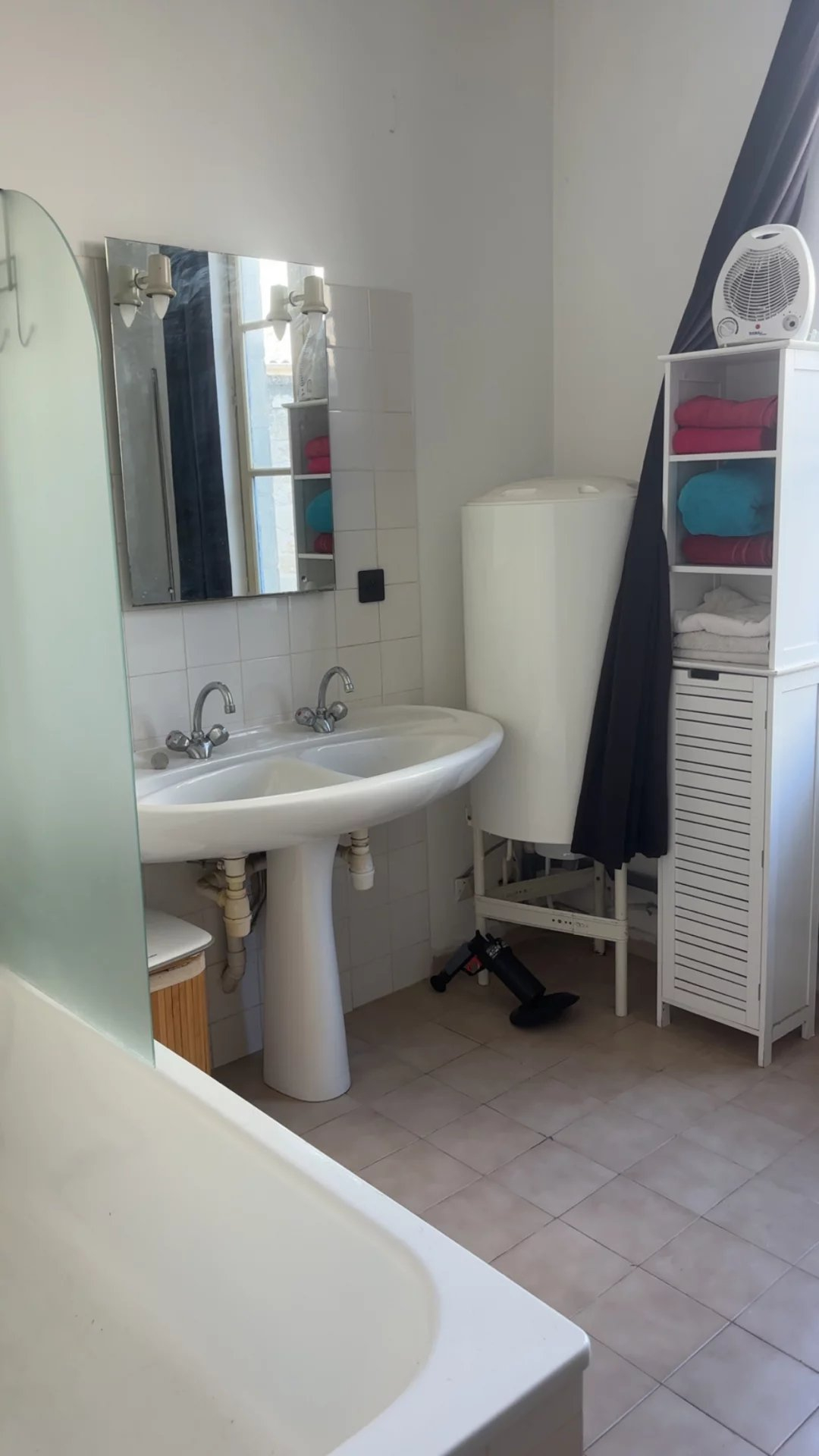 Location Appartement BEAUCAIRE radiateur, individuel, electrique chauffage