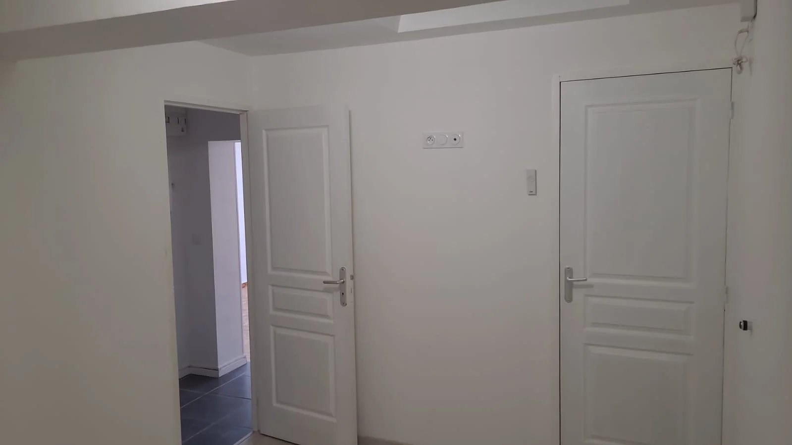 Location Appartement TARASCON radiateur, individuel, electrique chauffage